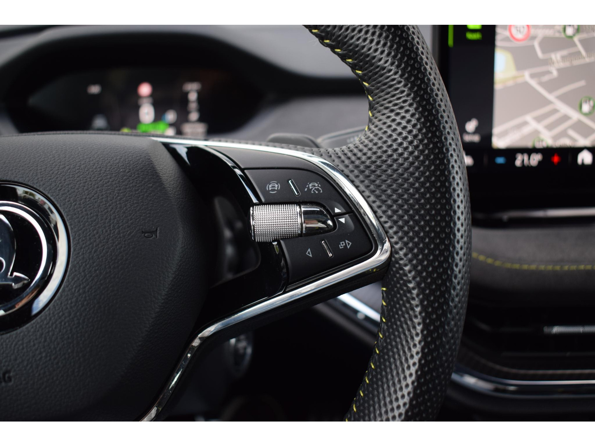 Skoda Enyaq Coupé iV 80 RS | SOH: 95,1% | Pano | Memory | Alcantara | Matrix | Stuurverwarming