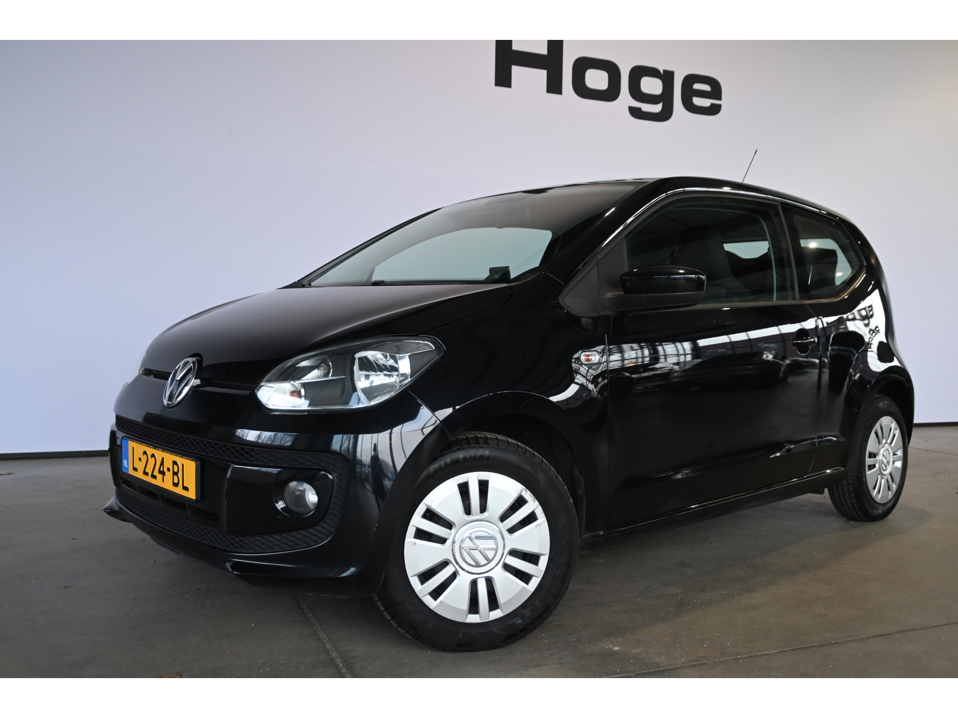 Volkswagen Up! 1.0 move up! Airco Stoelverwarming Goed Onderhouden! Inruil Mogelijk!