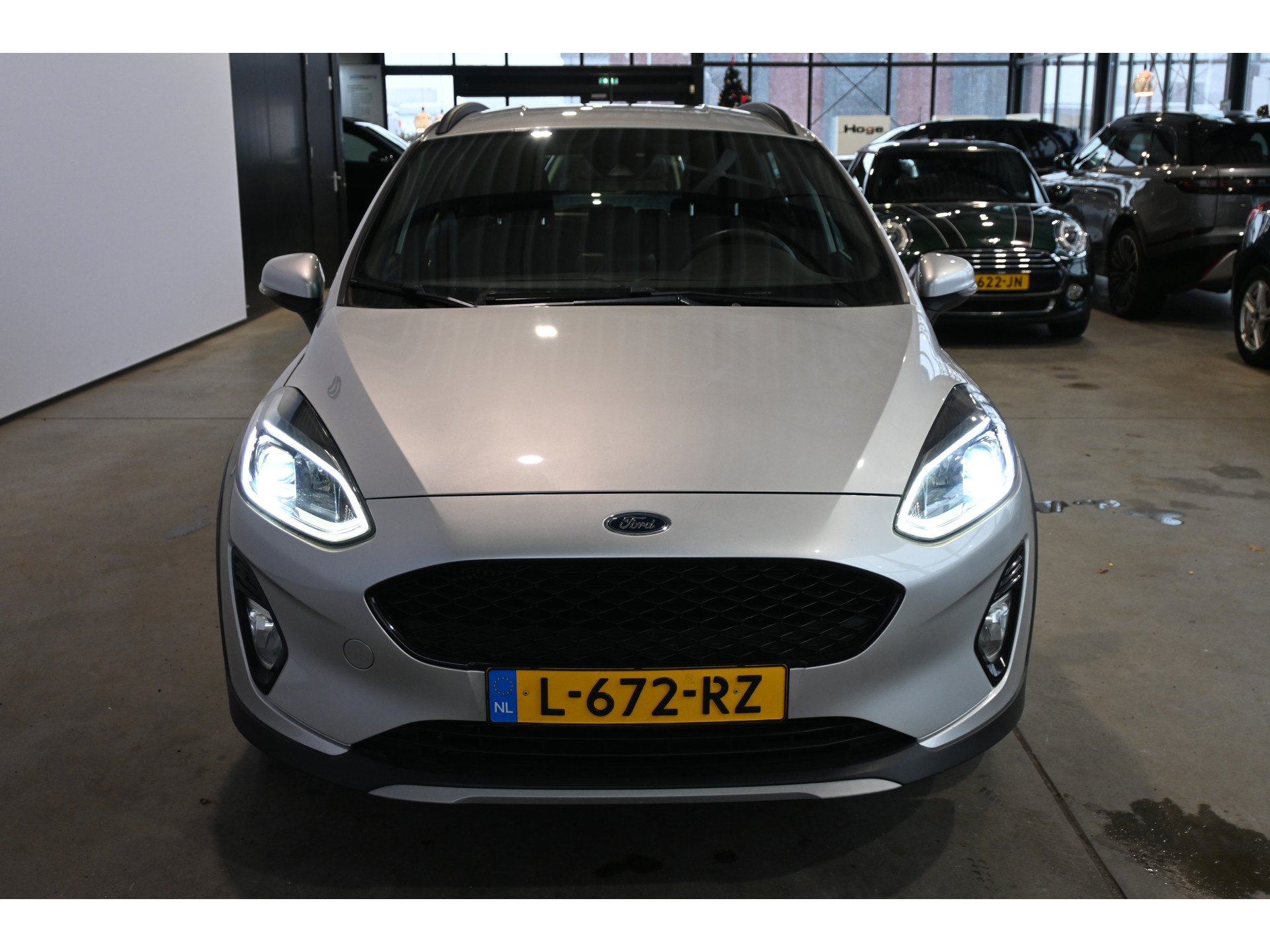 Ford Fiesta 1.0 EcoBoost Hybrid Active X Navigatie Caplay Stoel/Stuurverwarming Goed Onderhouden! Inruil Mogelijk!