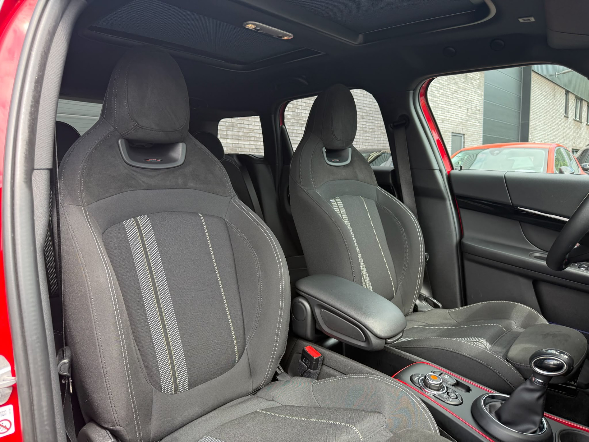 MINI Countryman 1.5 Cooper S E ALL4 | 2E EIGENAAR | 3/6/12MND GARANTIE | PANO | LED | AUTOMAAT | CARPLAY | DAB | NAVI | SFEER | CRUISE