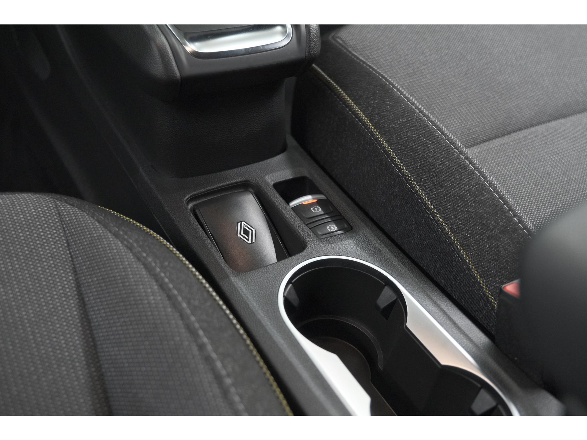 Renault Captur Mild Hybrid 160 EDC Techno | Camera | Navigatie | Apple Carplay | Pack Full Screen