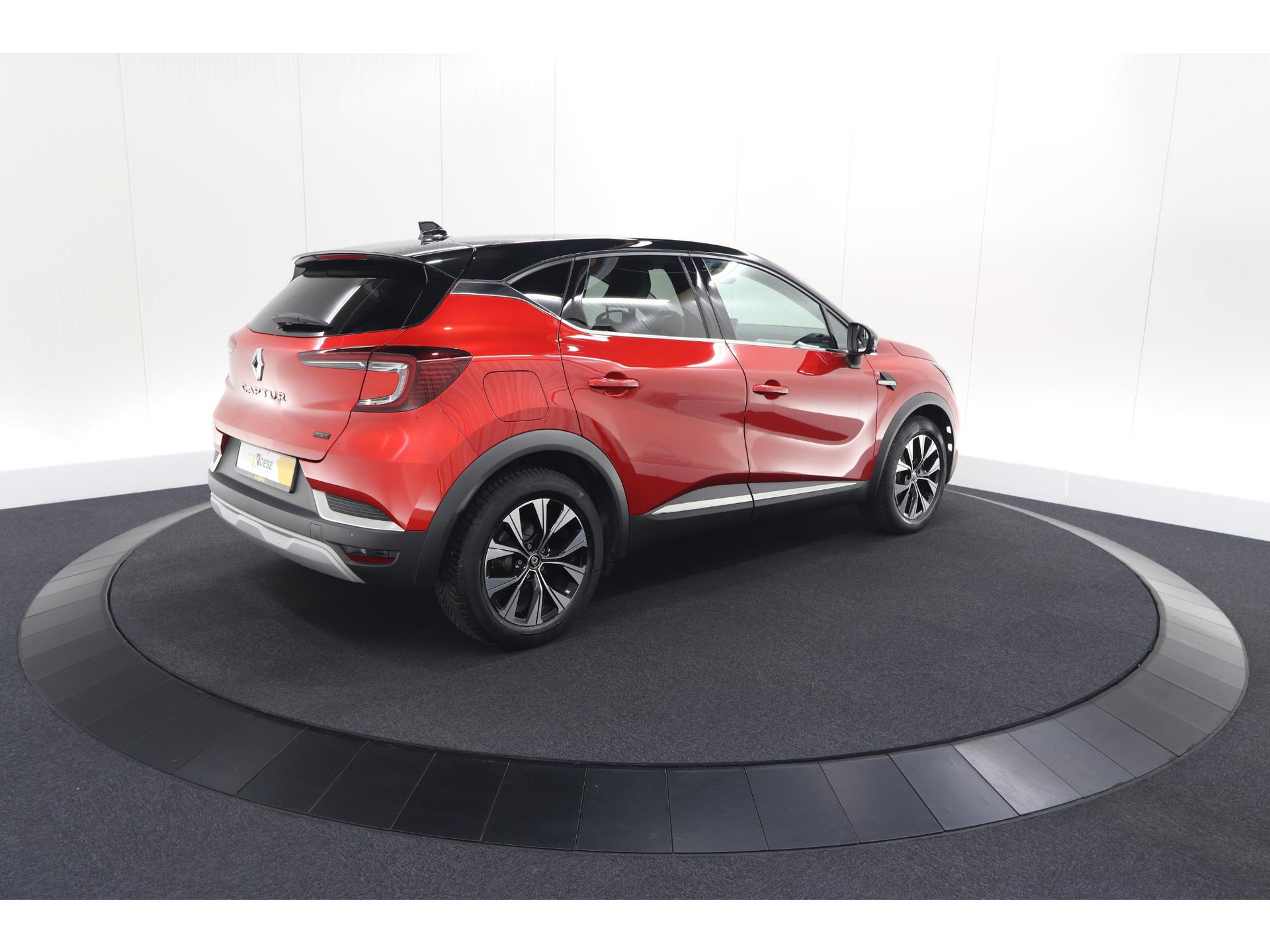 Renault Captur 1.6 E-Tech full hybrid 145 techno | Navigatie | Camera | Apple Carplay | 9.3 Inch Grootscherm
