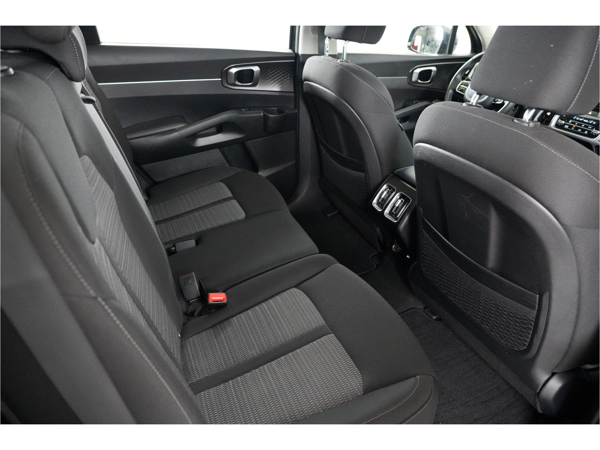 Kia Sorento 1.6 T-GDI 4WD 265 pk PHEV | SOH 100% | 7 pers | Dealer onderhouden |