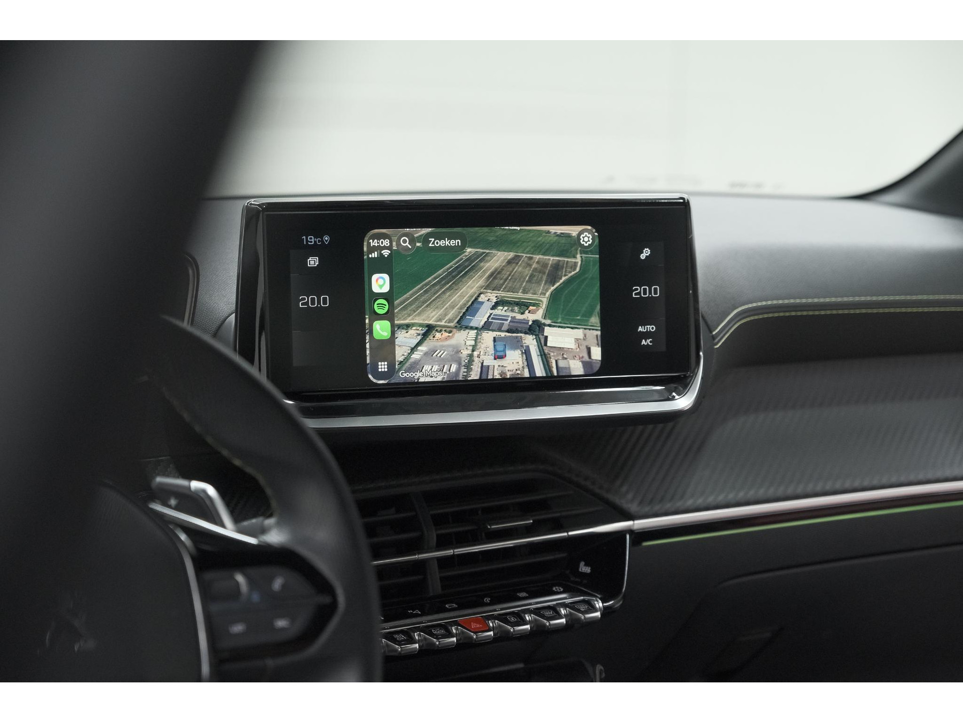 Peugeot 208 PureTech 130 EAT8 GT | Panoramadak | Camera | Apple Carplay | Stoelverwarming