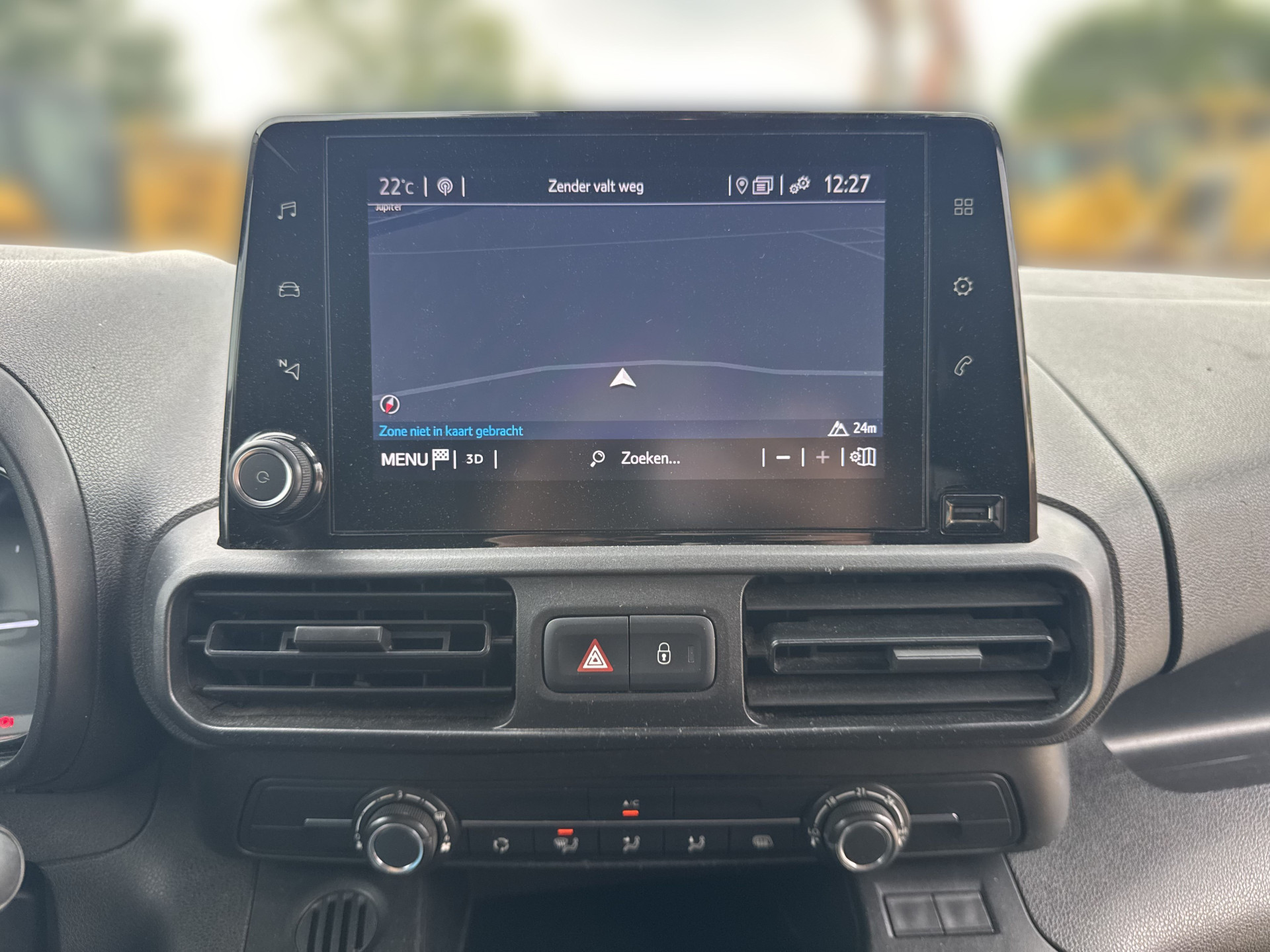 Toyota ProAce City 1.2T 110 PK **Benzine** L1 Navigatie Climate control Camera Carplay Cruise control Parkeersensoren v+a Gasoline Benzin