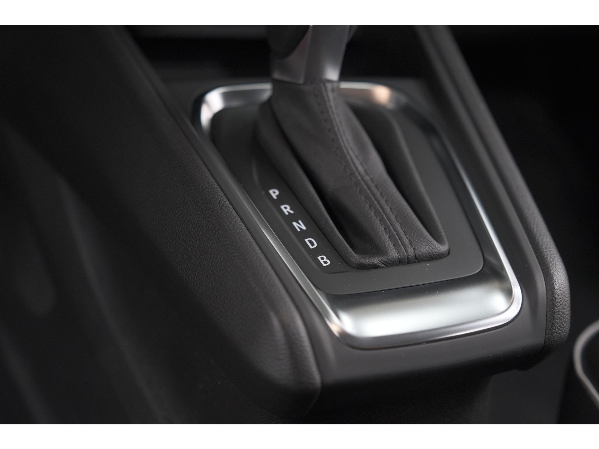 Renault Captur 1.6 E-Tech Full Hybrid 145 Techno | Navigatie | Camera | Parkeersensoren | Apple Carplay
