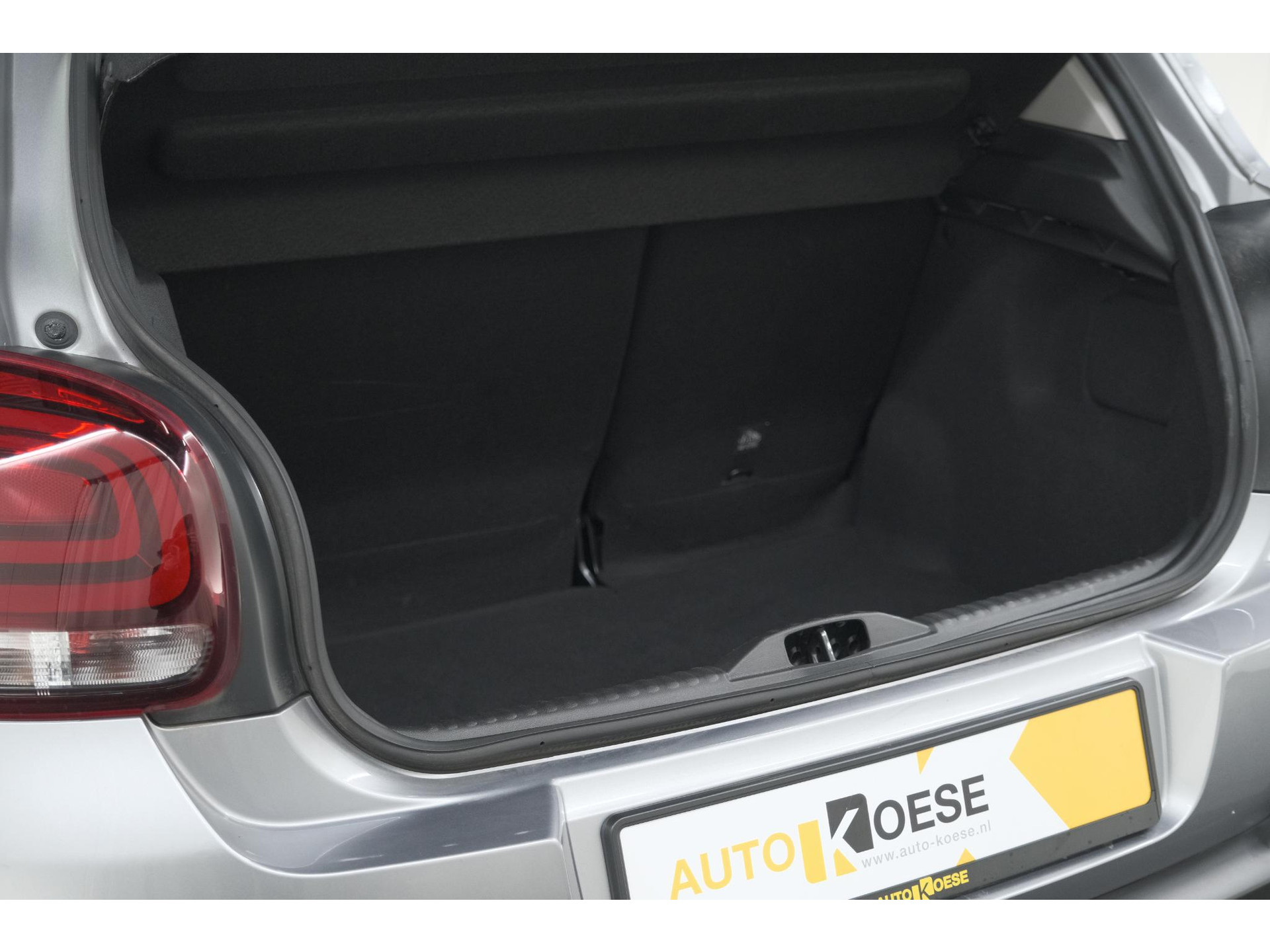 Citroen C3 PureTech 83 Max | Camera | Stoelverwarming | Navigatie | Parkeersensoren