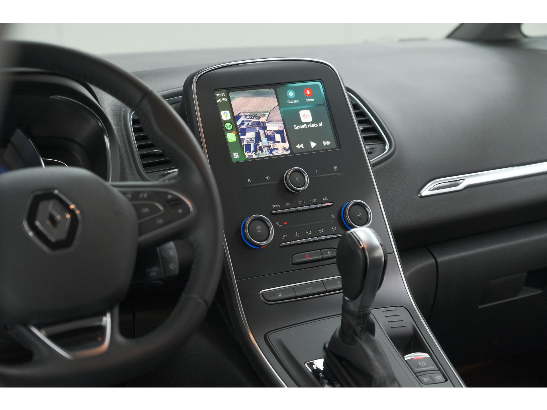 Renault Scénic TCe 140 EDC Limited | Camera | Stoelverwarming | Navigatie | Apple Carplay