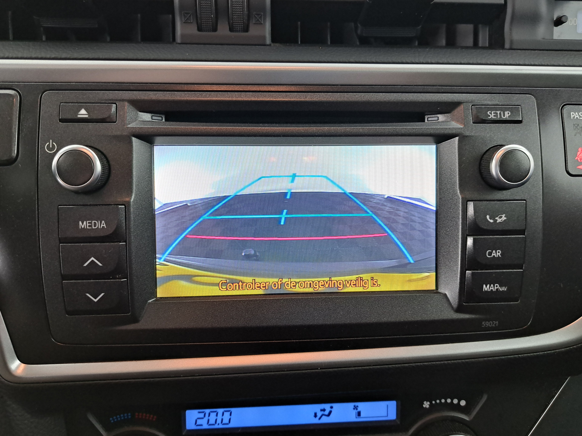 Toyota Auris Touring Sports 1.8 Hybrid Lease Aut. *PANO | NAVI-FULLMAP | KEYLESS | CAMERA | COMFORT-SEATS | ECC | PDC | CRUISE | TOWBAR | 16''ALU*