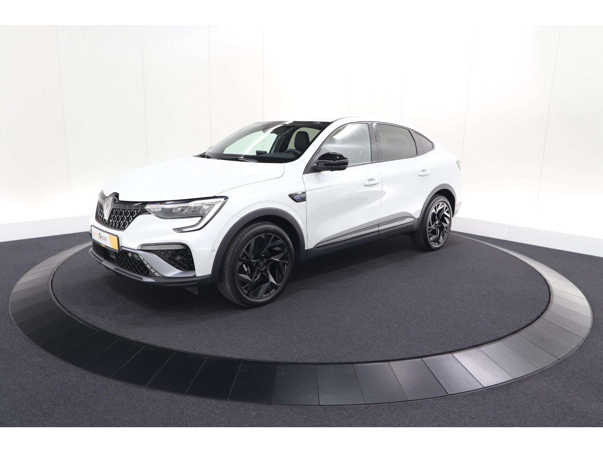 Renault Arkana 1.6 E-Tech hybrid 145 Esprit Alpine | 360 Camera | Adaptieve Cruise Control | Pack Winter | Dodehoekdetectie