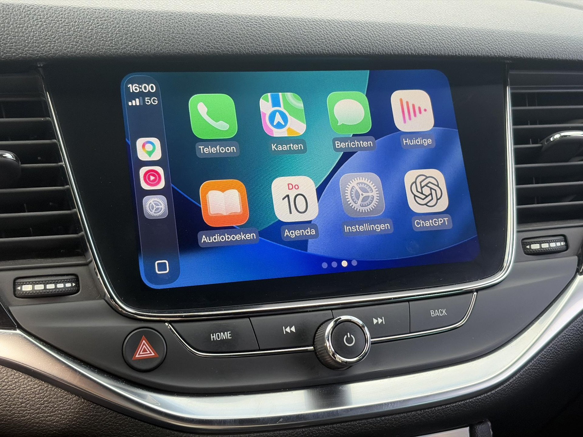 Opel Astra Sports Tourer 1.2 Ultimate ✓146pk✓Carplay✓Camera✓Stoelverw✓Stuurverw✓Keyless✓Pdc V+A✓Alcantara-Leder✓Clima✓Cruise✓6 Bak✓Rijstrooksensor✓Dodehoeksensor✓17''Lm velgen✓N.A.P✓Apk tot 11-2028