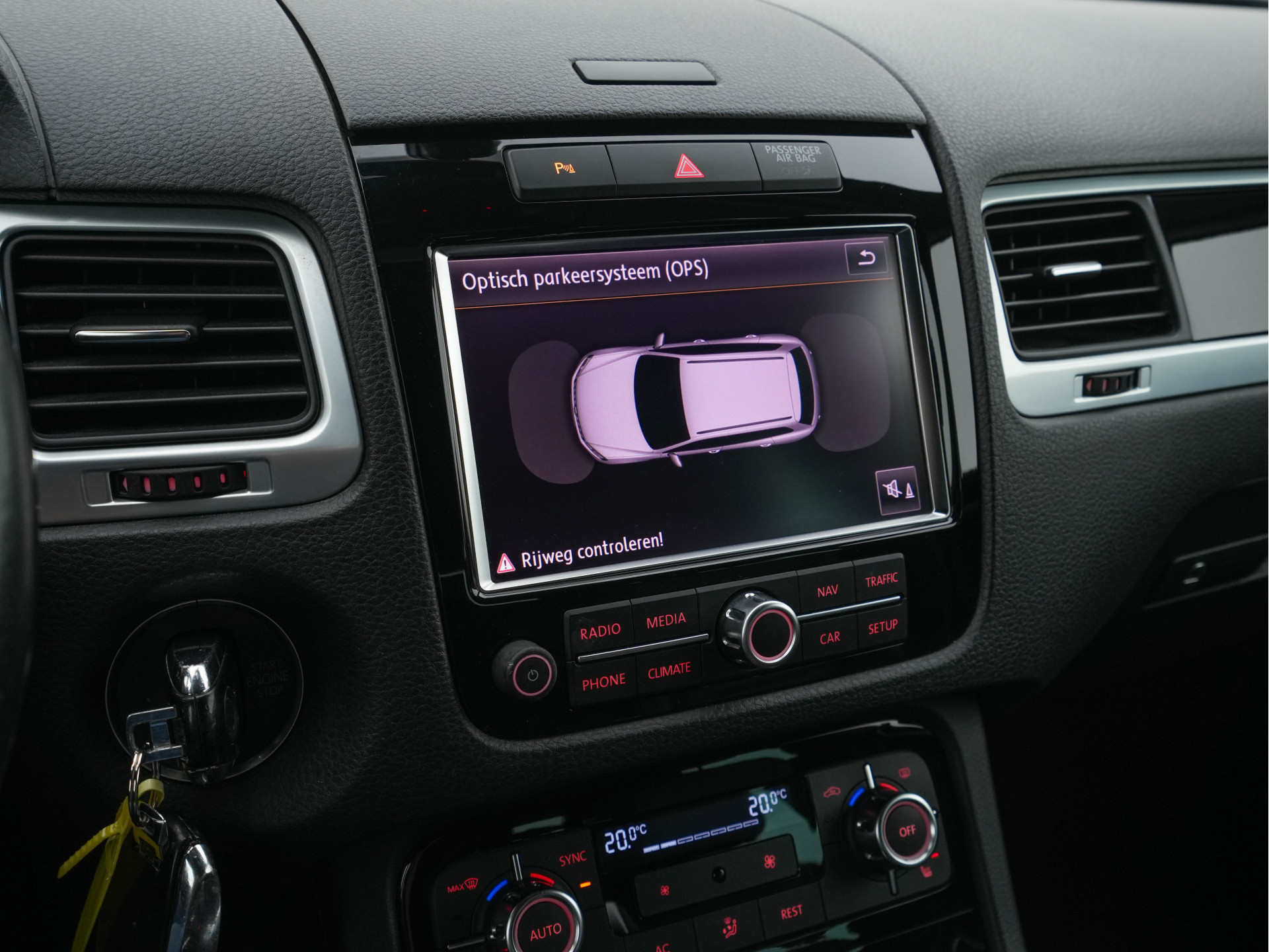 Volkswagen Touareg 3.0 TDI R-line-Sportpack AWD Aut. *FULL-LEATHER | BI-XENON | MEMORY-PACK | DYNAUDIO | AIR-SUSPENSION | NAVI-FULLMAP | COMFORT-SEATS  | ECC | HEATED-SEATS | PDC | CRUISE | TOWBAR | 21''ALU*