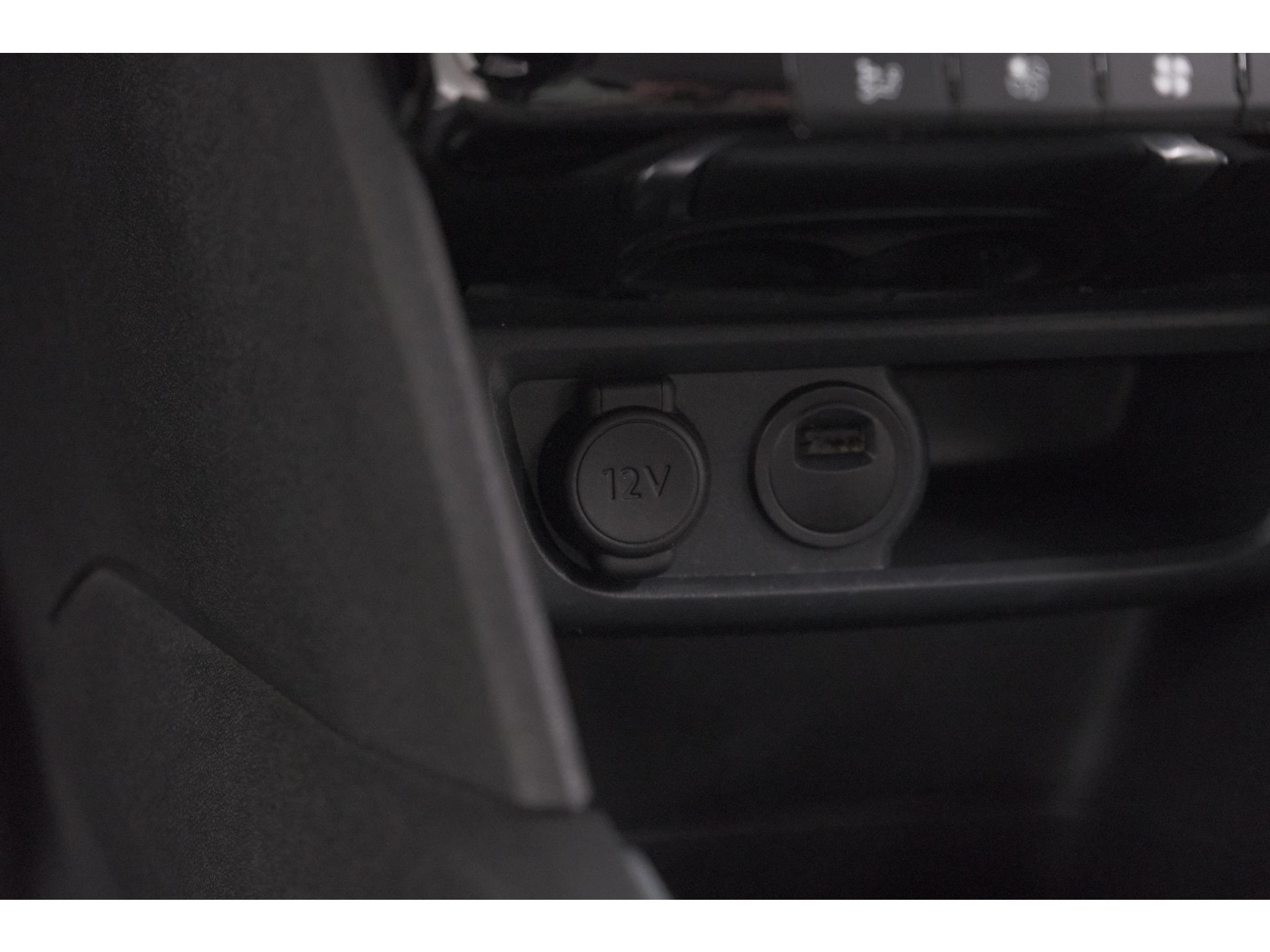 Peugeot 208 PureTech 110 Tech Edition | Camera | Apple Carplay | Parkeersensoren