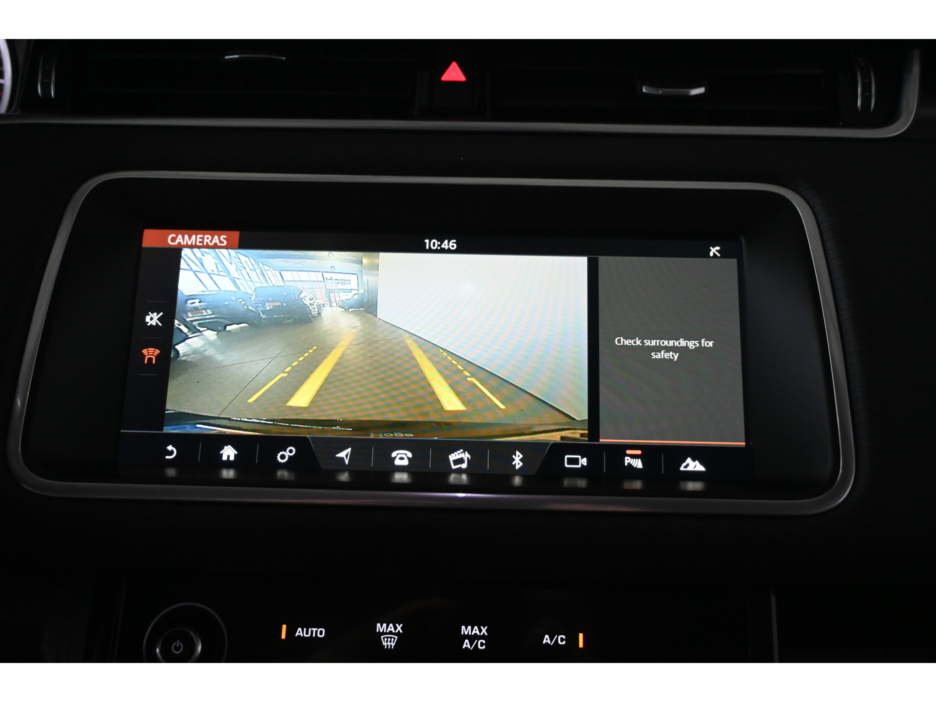 Land Rover Range Rover Evoque 2.0 P200 AWD Automaat Navigatie Leder Stoel/Stuur verwarming Rijklaarprijs Inruil Mogelijk!