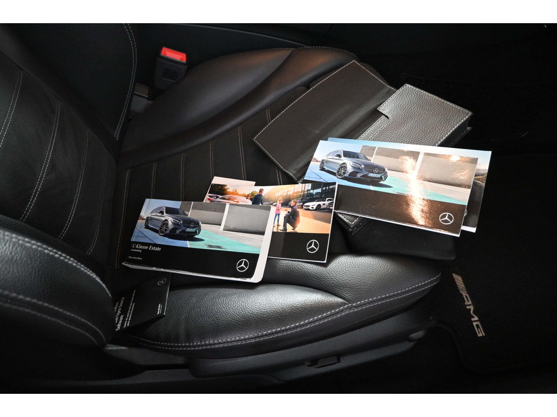Mercedes-Benz C-klasse Estate 180 Business Solution AMG Line Navigatie Carplay Stoelverwarming Virtual Rijklaarprijs! Inruil Mogelijk!