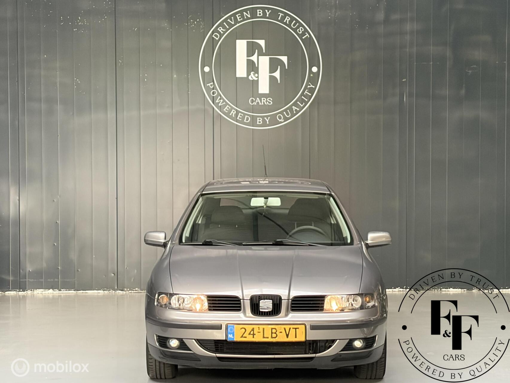 SEAT Leon 1.8-20V Signo | Automaat | Airco | NAP | 5-Deurs