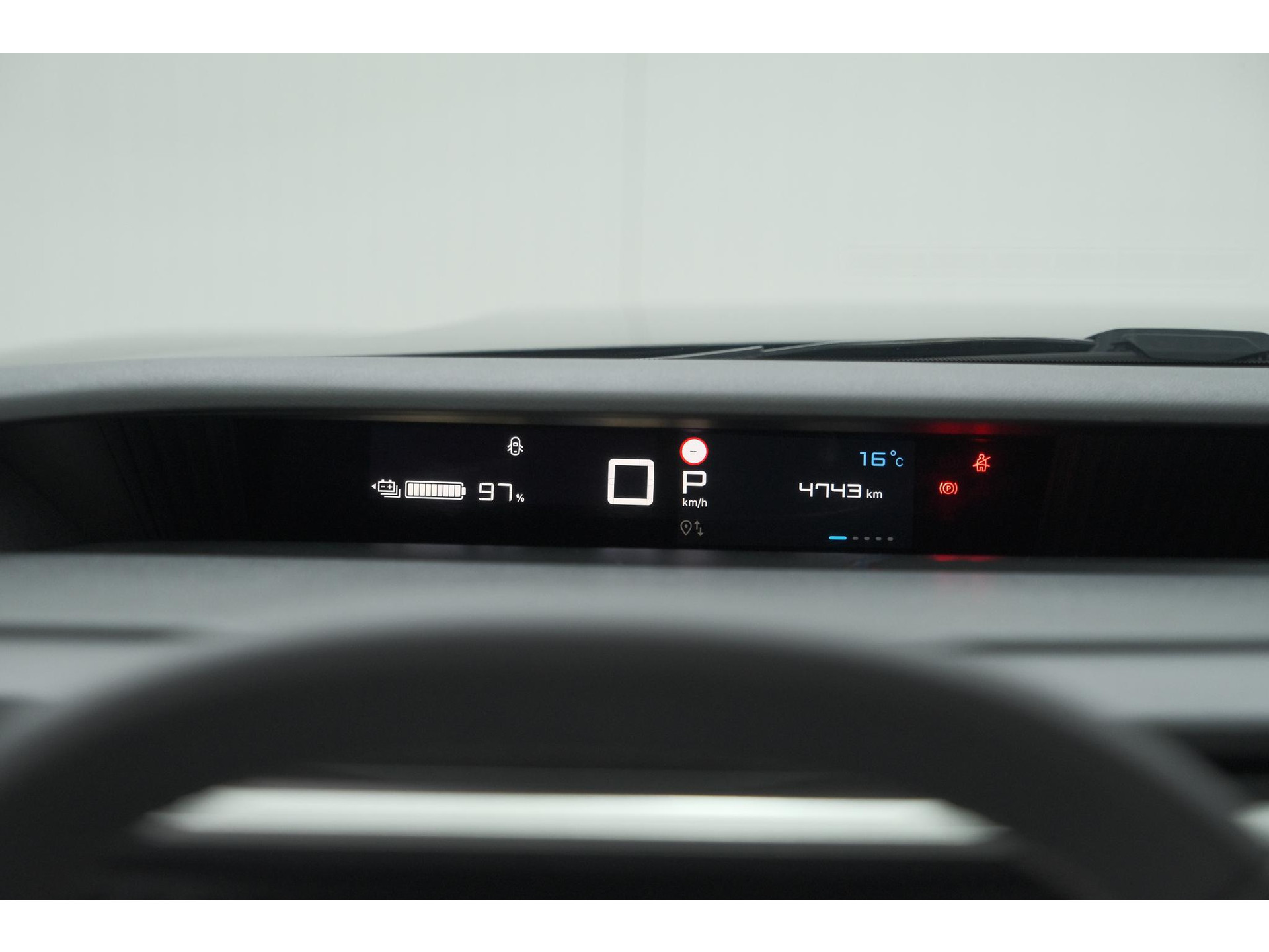 Citroen Ë-C3 Max 113pk 44 kWh | 7 KW Laadfunctie | Camera | Navigatie | Apple Carplay | Parkeersensoren