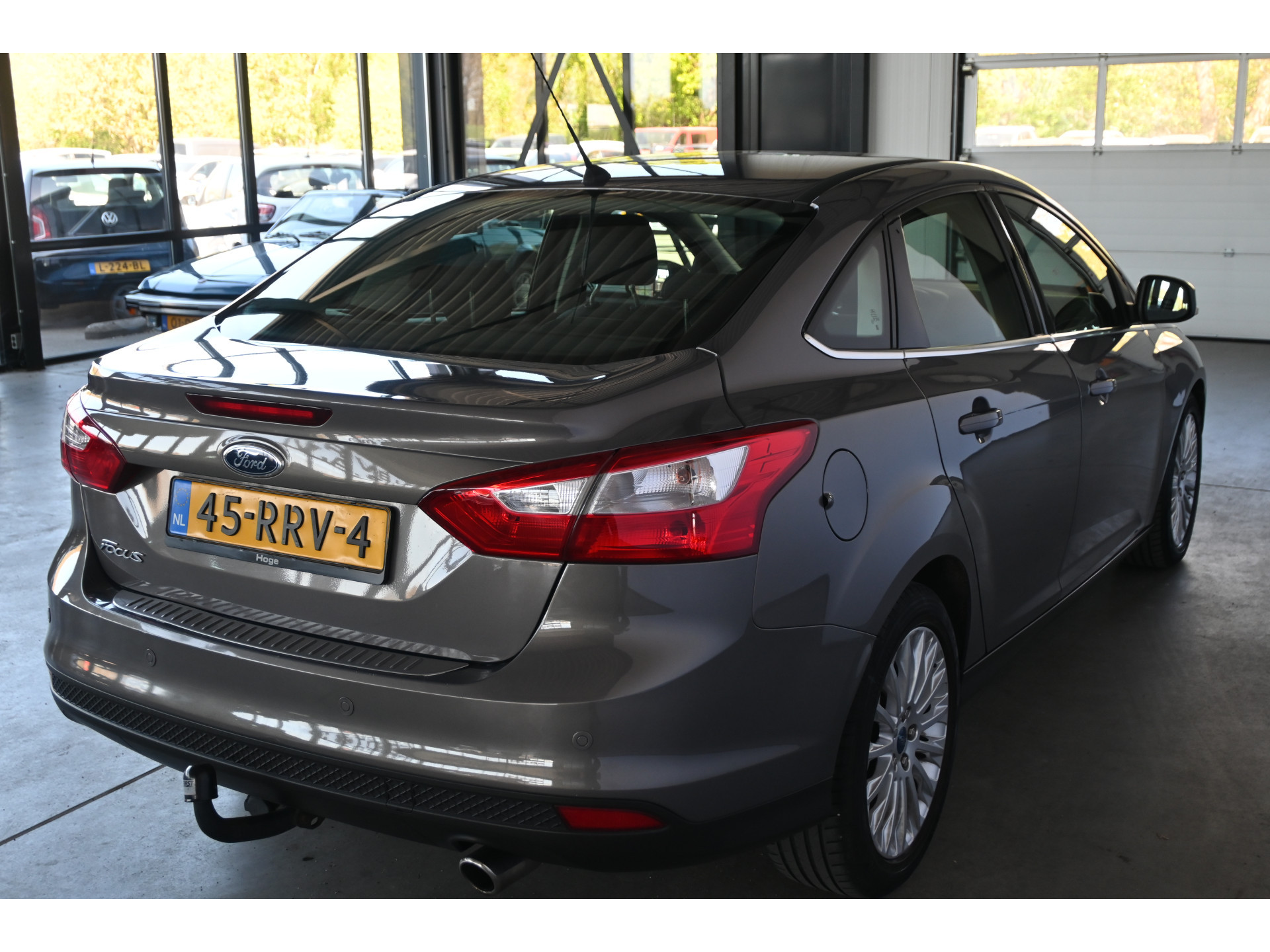 Ford Focus 1.6 EcoBoost Titanium Clima Trekhaak Pdc Cruise control 100% Onderhouden! Inruil Mogelijk!
