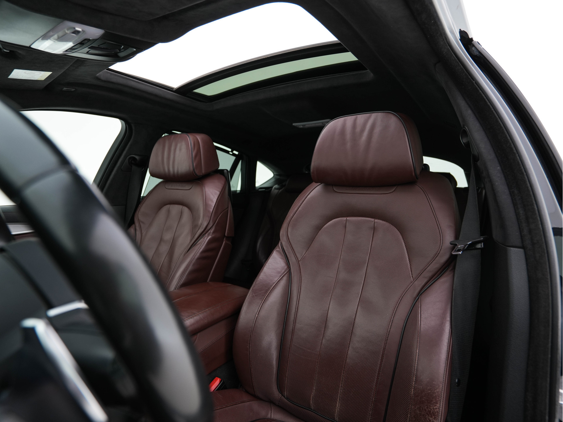 BMW X6 xDrive40d M-Sportpack High Executive Aut. *PANO | LUXURY-LEATHER | BANG/OLUFSEN-SURROUND | HEAD-UP | SOFT-CLOSE | FULL-LED | MEMORY-PACK | DIGI-COCKPIT | KEYLESS | CAMERA | NAVI-FULLMAP | HEATED-SPORTSEATS | 21"ALU*