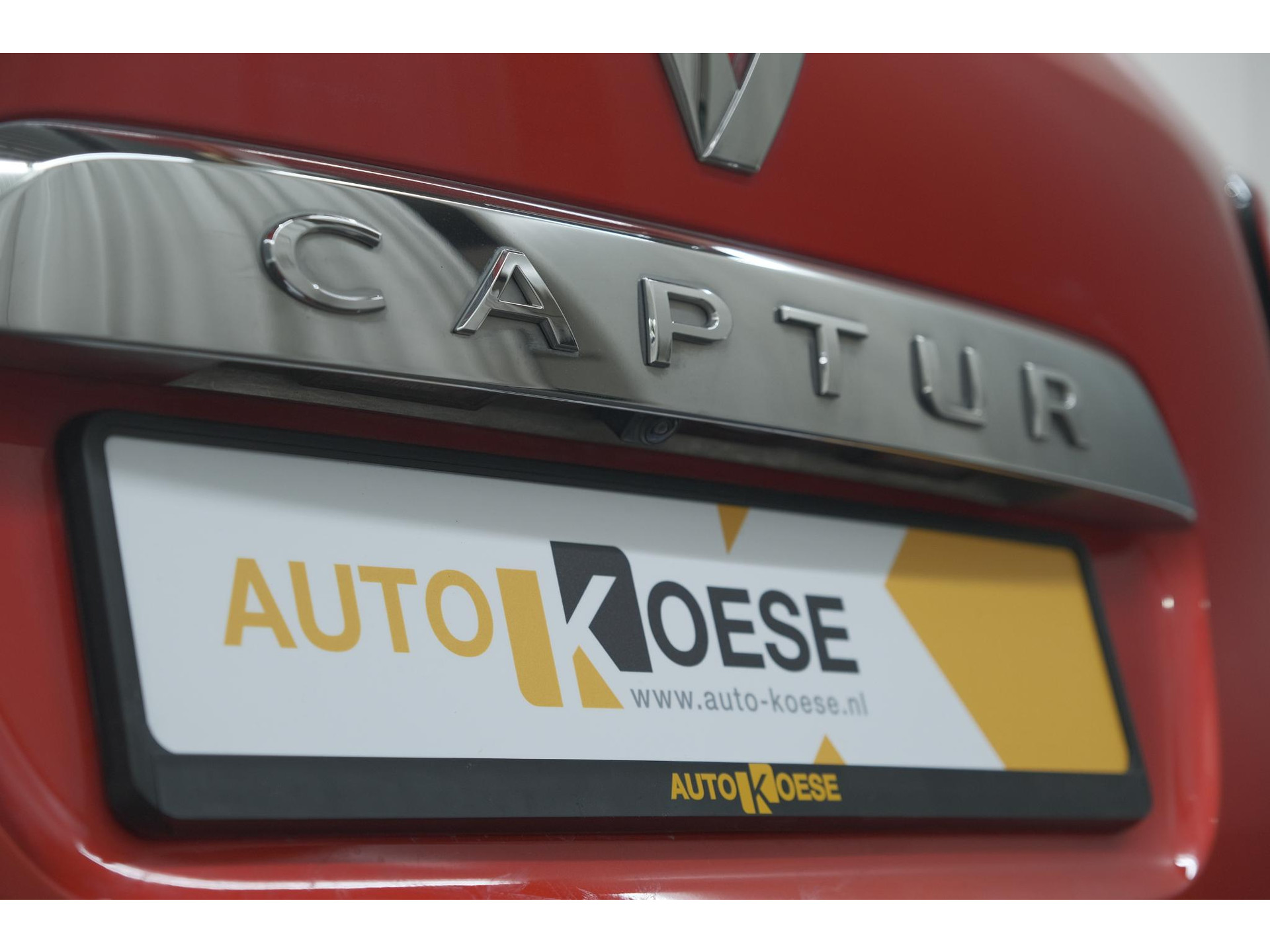 Renault Captur TCe 90 Intens | Trekhaak | Camera | Dodehoekdetectie | Navigatie