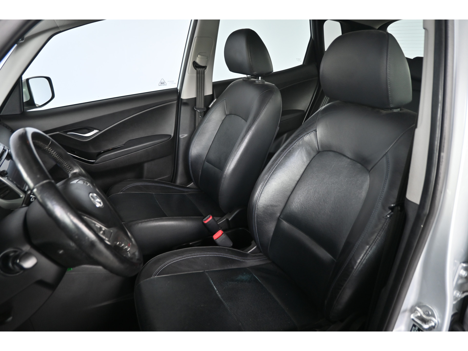 Hyundai ix20 1.4i i-Catcher Clima Navigatie Schuifdak Trekhaak Goed Onderhouden! Inruil Mogelijk!