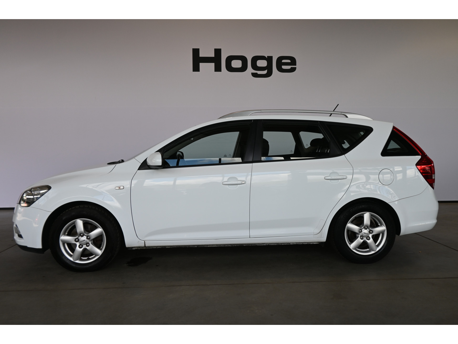 Kia cee'd 1.4 CVVT X-tra Airco Trekhaak Stoelverwarming All in Prijs! Inruil Mogelijk!