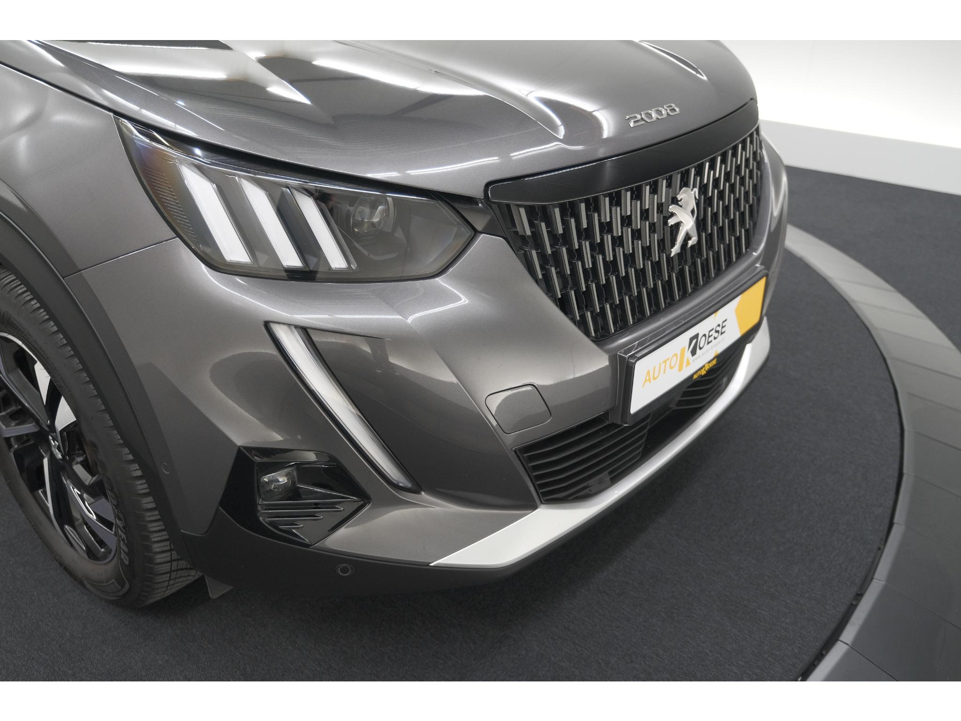 Peugeot 2008 PureTech 130 EAT8 GT | Camera | Dodehoekdetectie | Apple Carplay | Pack Winter