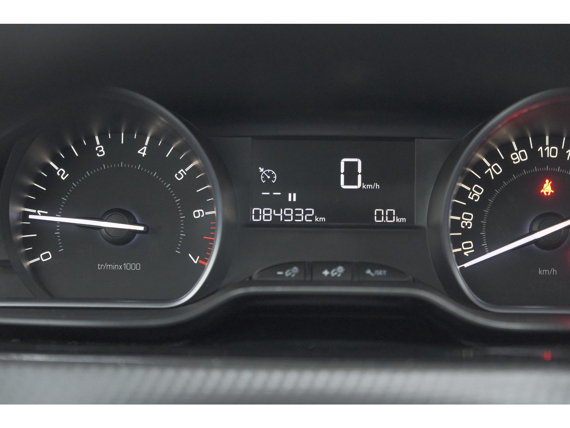 Peugeot 2008 PureTech 110 Blue Lion | Trekhaak | Apple Carplay | Parkeersensoren