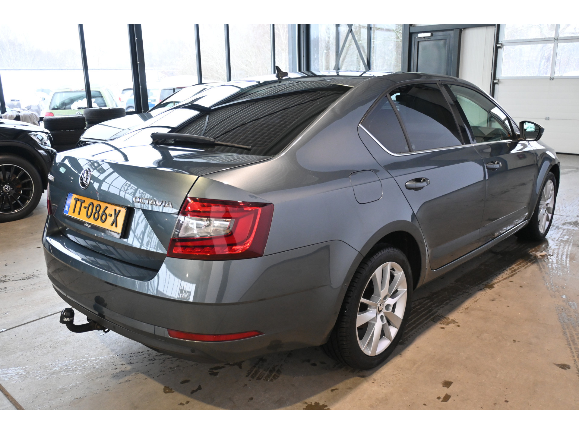 ŠKODA Octavia 1.0 TSI Greentech Style Business Automaat Navigatie Carplay Stoelverwarming Inruil Mogelijk!