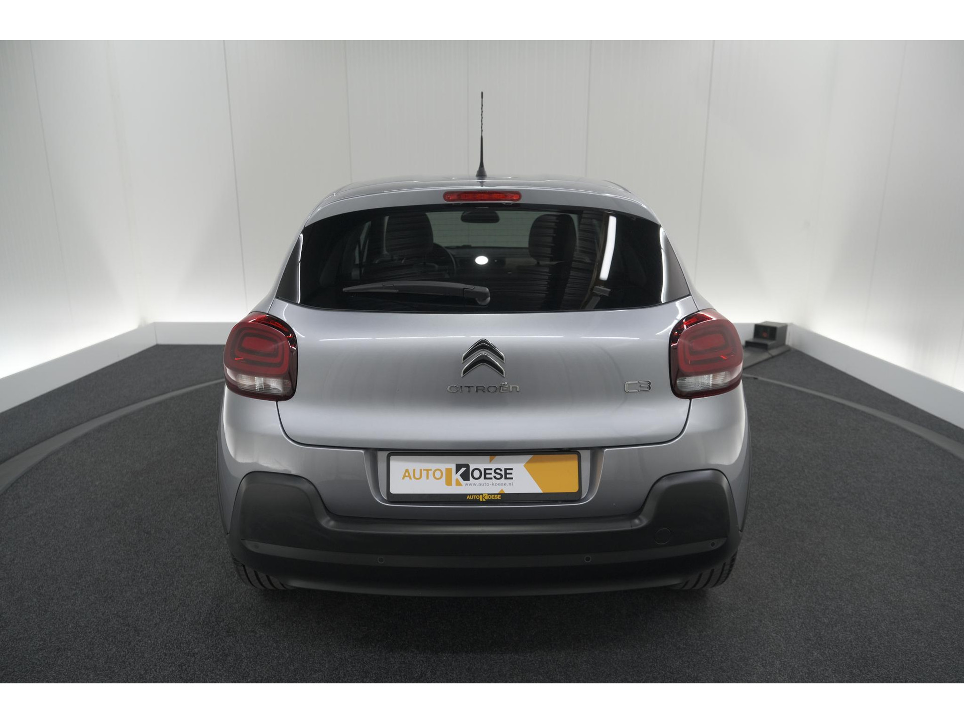 Citroen C3 PureTech 83 Max | Camera | Stoelverwarming | Navigatie | Parkeersensoren