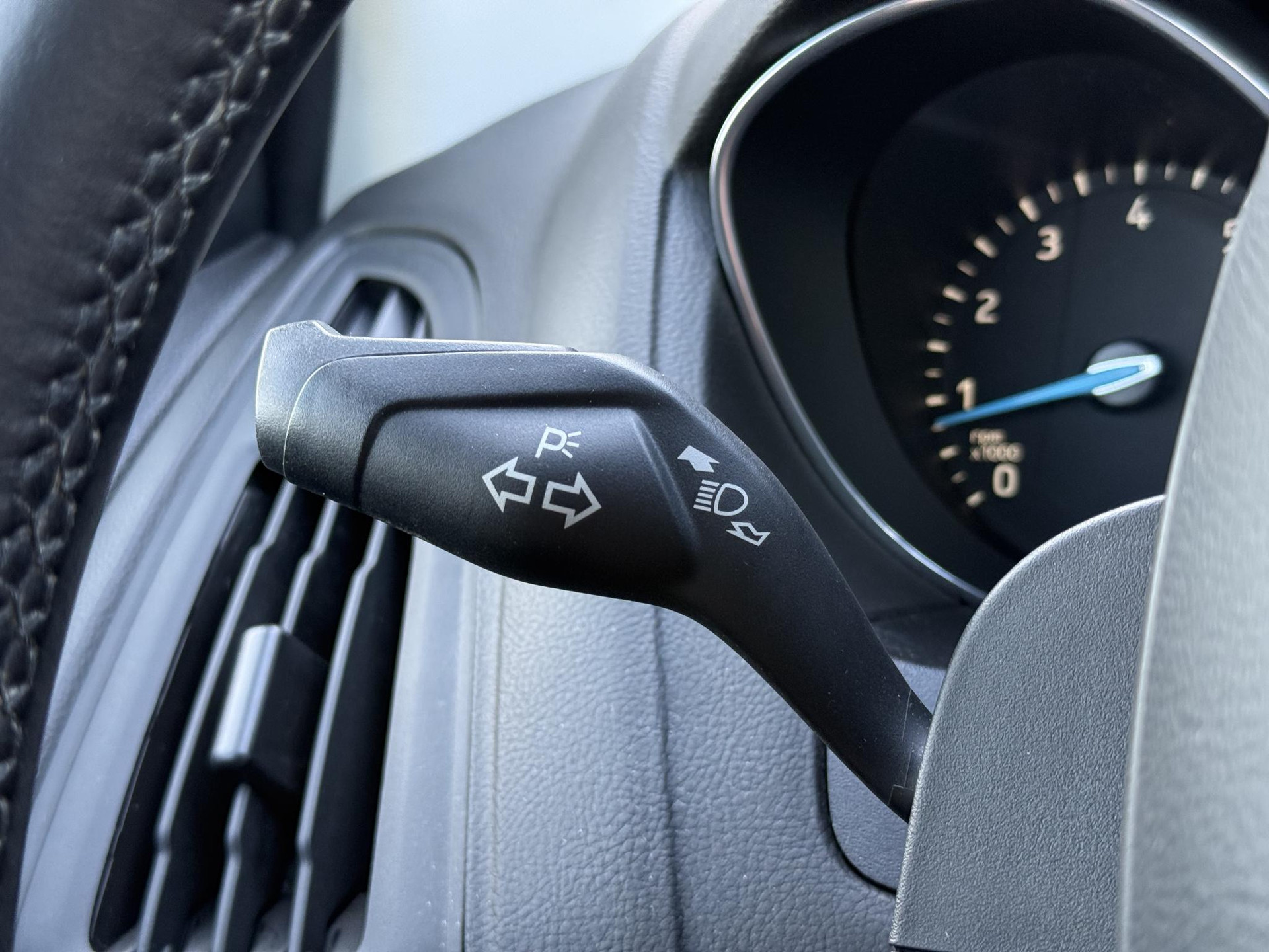 Ford Focus 1.0 Trend Edition 1e Eigenaar,Navi,Airco,Cruise,Pdc,Recent Beurt Gehad,N.A.P,Lm velgen,Apk tot 01-2027