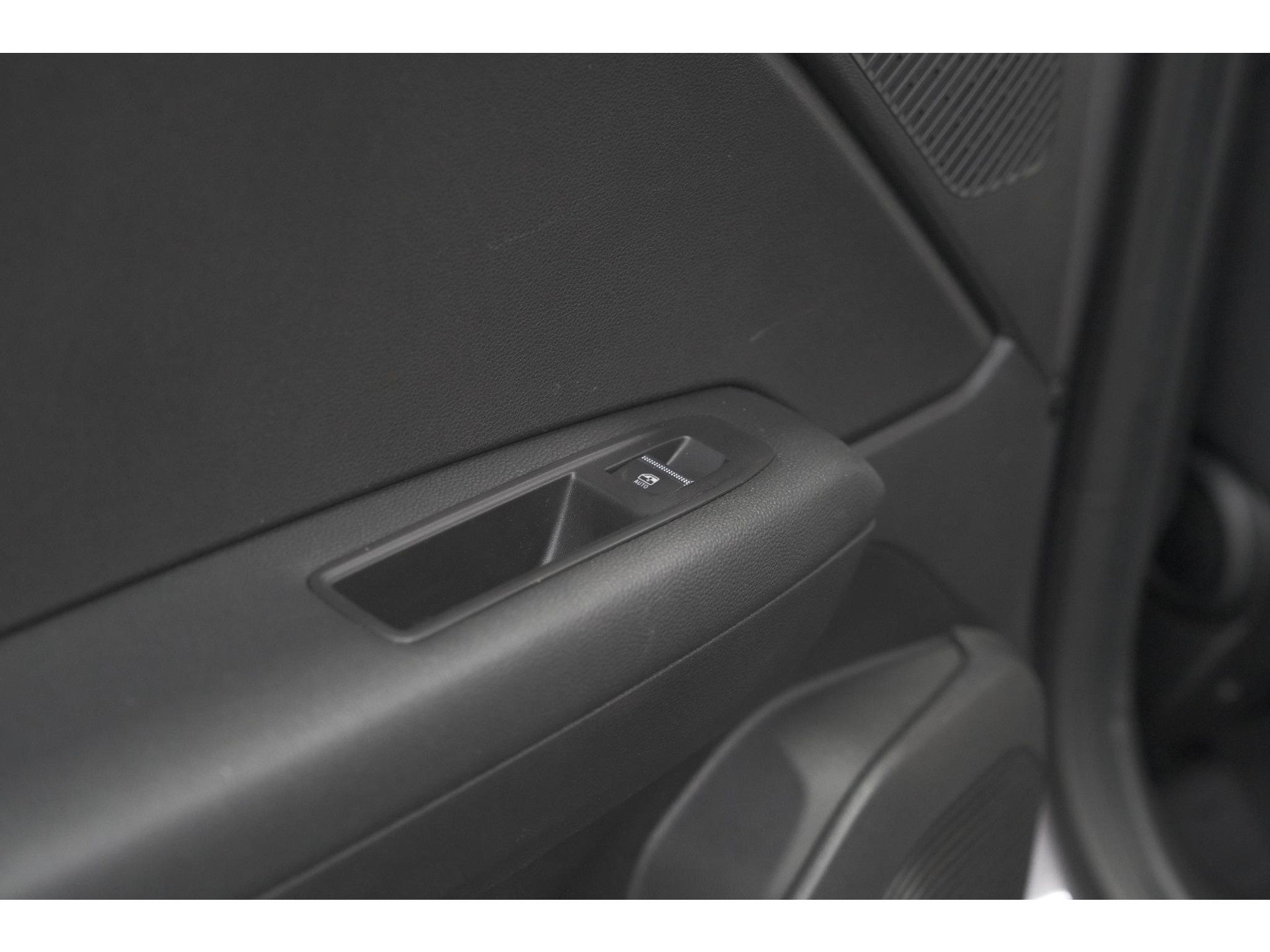Renault Captur Mild Hybrid 160 Techno | Pack Winter | Camera | Adaptieve Cruise Control | Apple Carplay