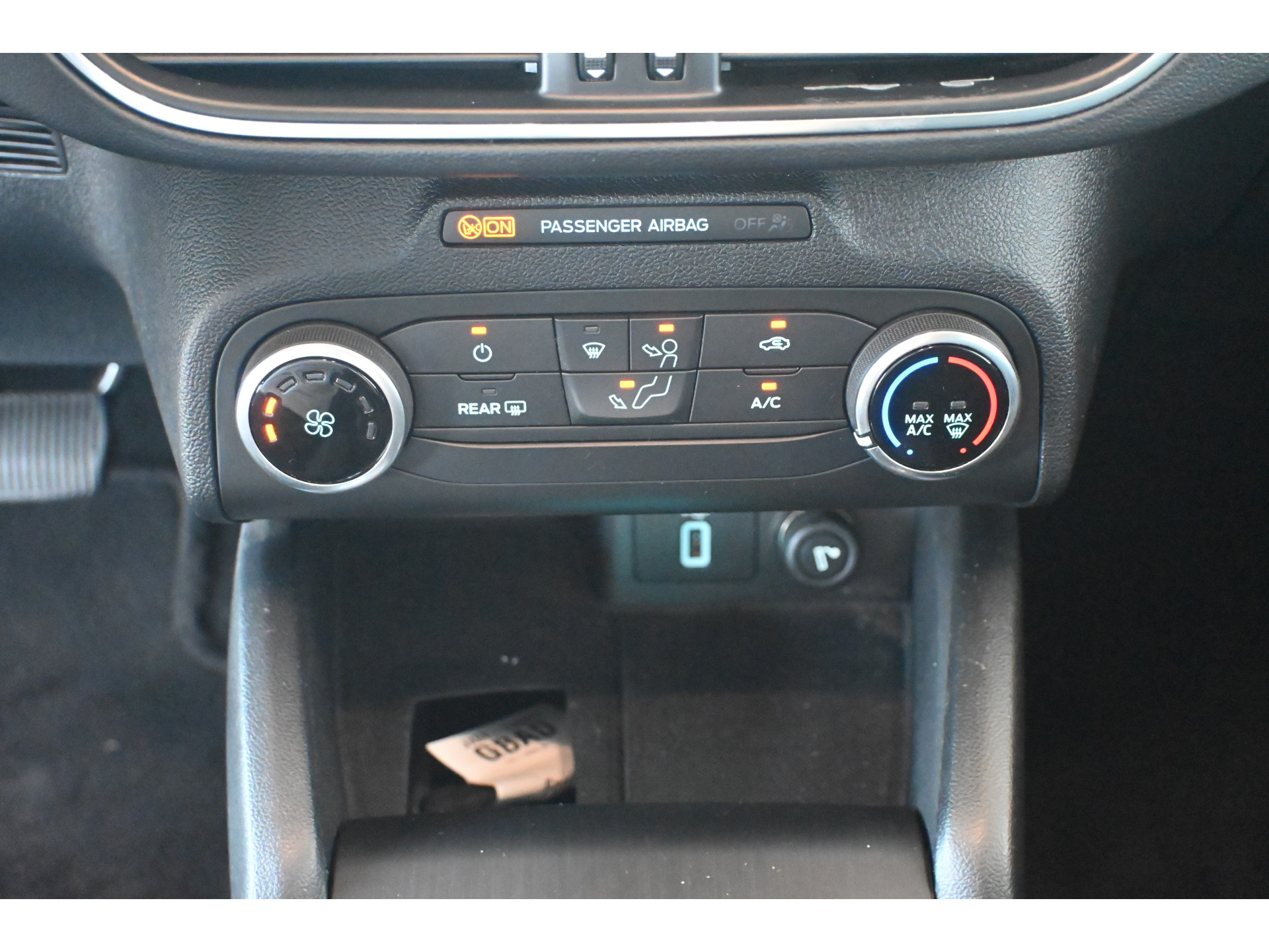Ford Focus Wagon 1.0 Active Business Automaat Navigatie Carplay LED Rijklaarprijs Inruil Mogelijk!