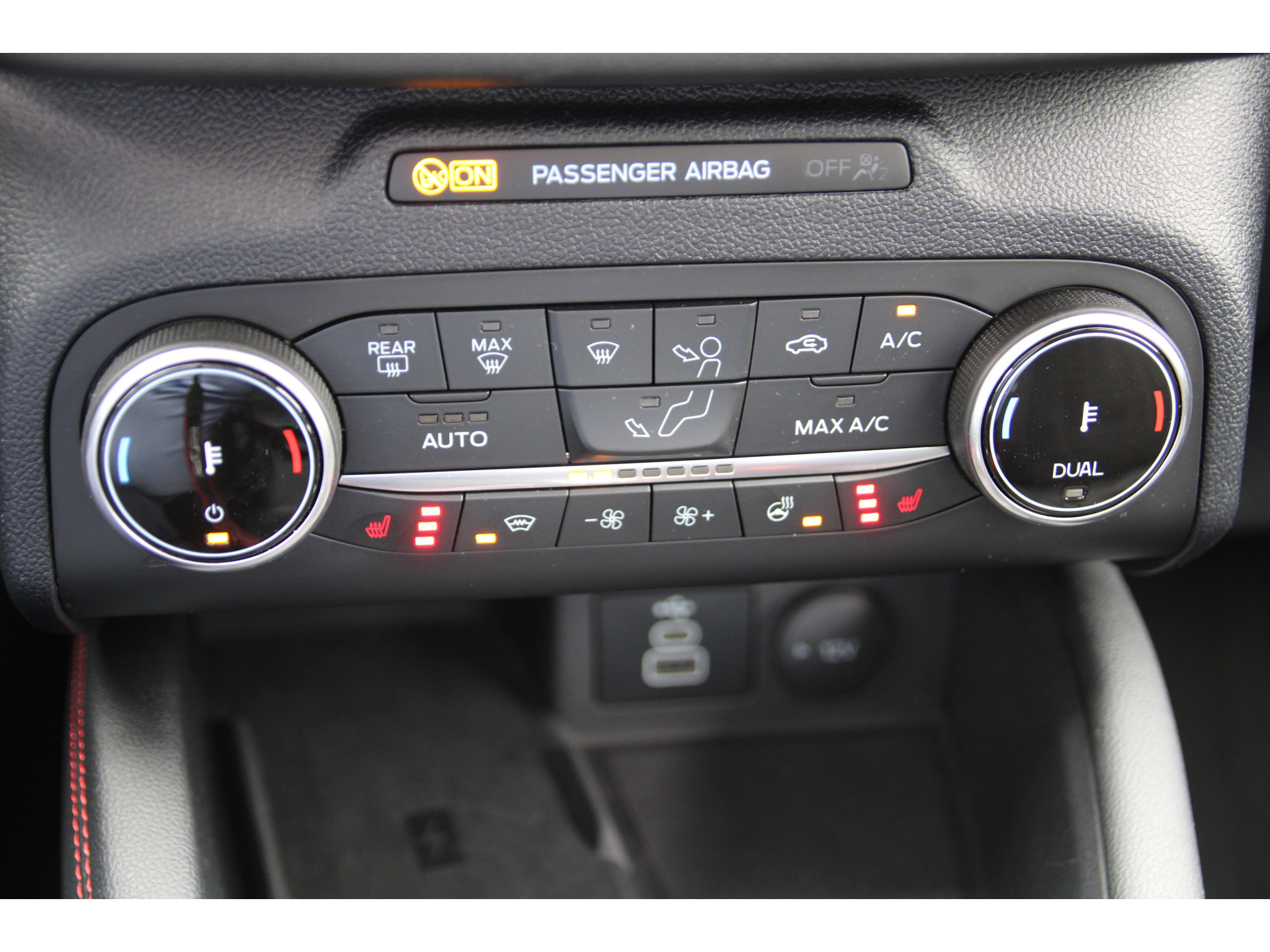 Ford Kuga 1.5 EcoBoost 150 PK ST-Line X TREKHAAK | PANORAMADAK | HEAD-UP