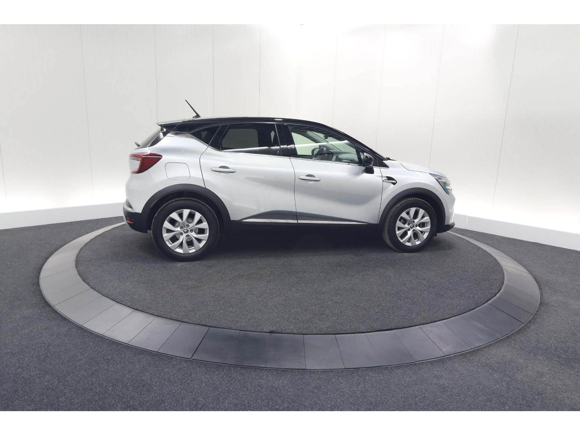 Renault Captur TCe 100 Intens | Camera | Navigatie | Parkeersensoren