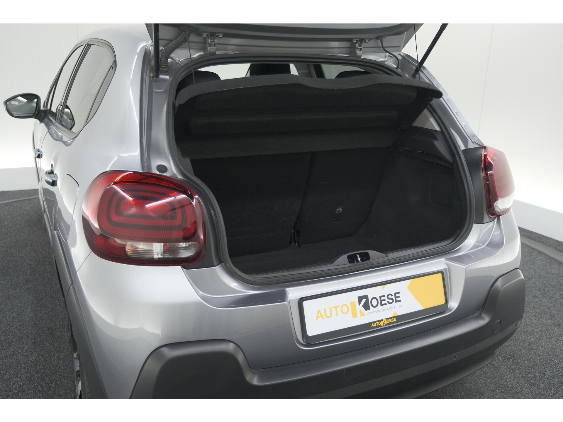 Citroen C3 PureTech 110 Max | Keyless entry/start | Camera | Navigatie | Parkeersensoren | Apple Carplay