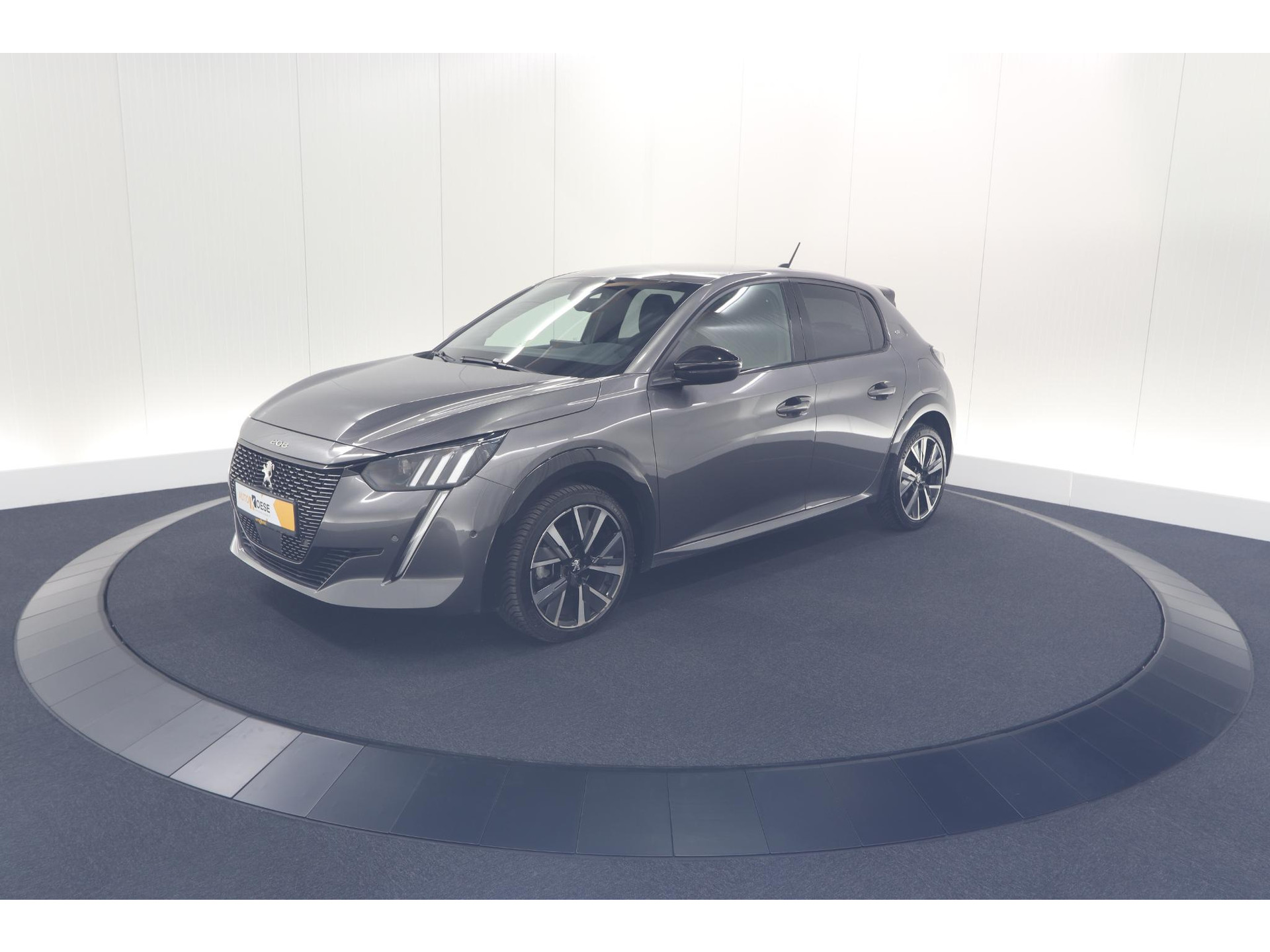Peugeot 208 PureTech 100 EAT8 GT | Camera | Dodehoekdetectie | Navigatie | Apple Carplay