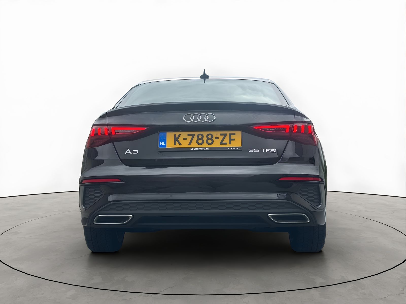 Audi A3 Limousine 35 TFSI 150PK 2X S-Line *NL-AUTO*