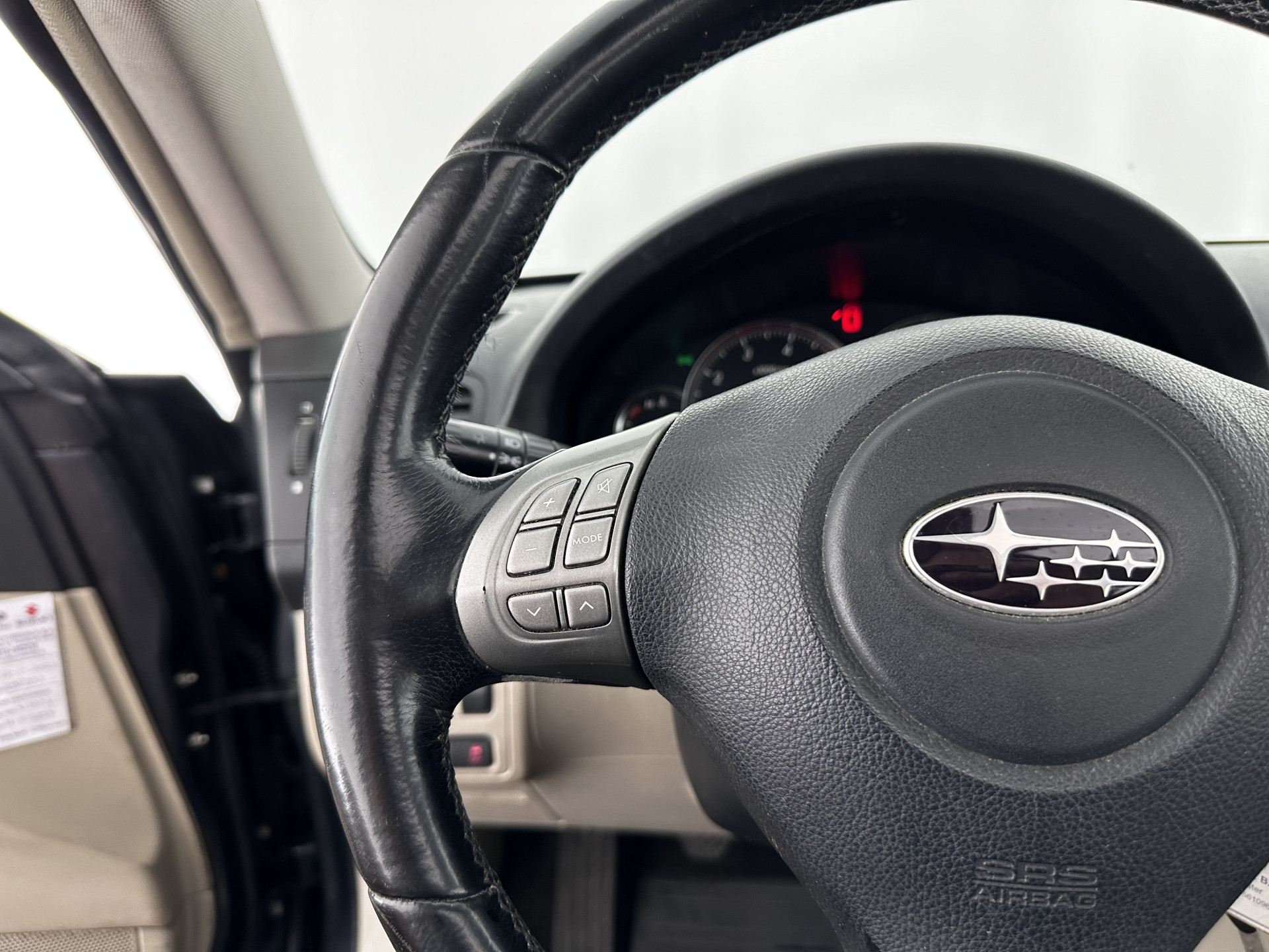 Subaru Legacy Touring Wagon 2.0D Luxury AWD *PANO | LEATHER | XENON | NAVI-FULLMAP | MEMORY-PACK | ECC | PDC | CRUISE | COMFORT-SEATS | 17"ALU*