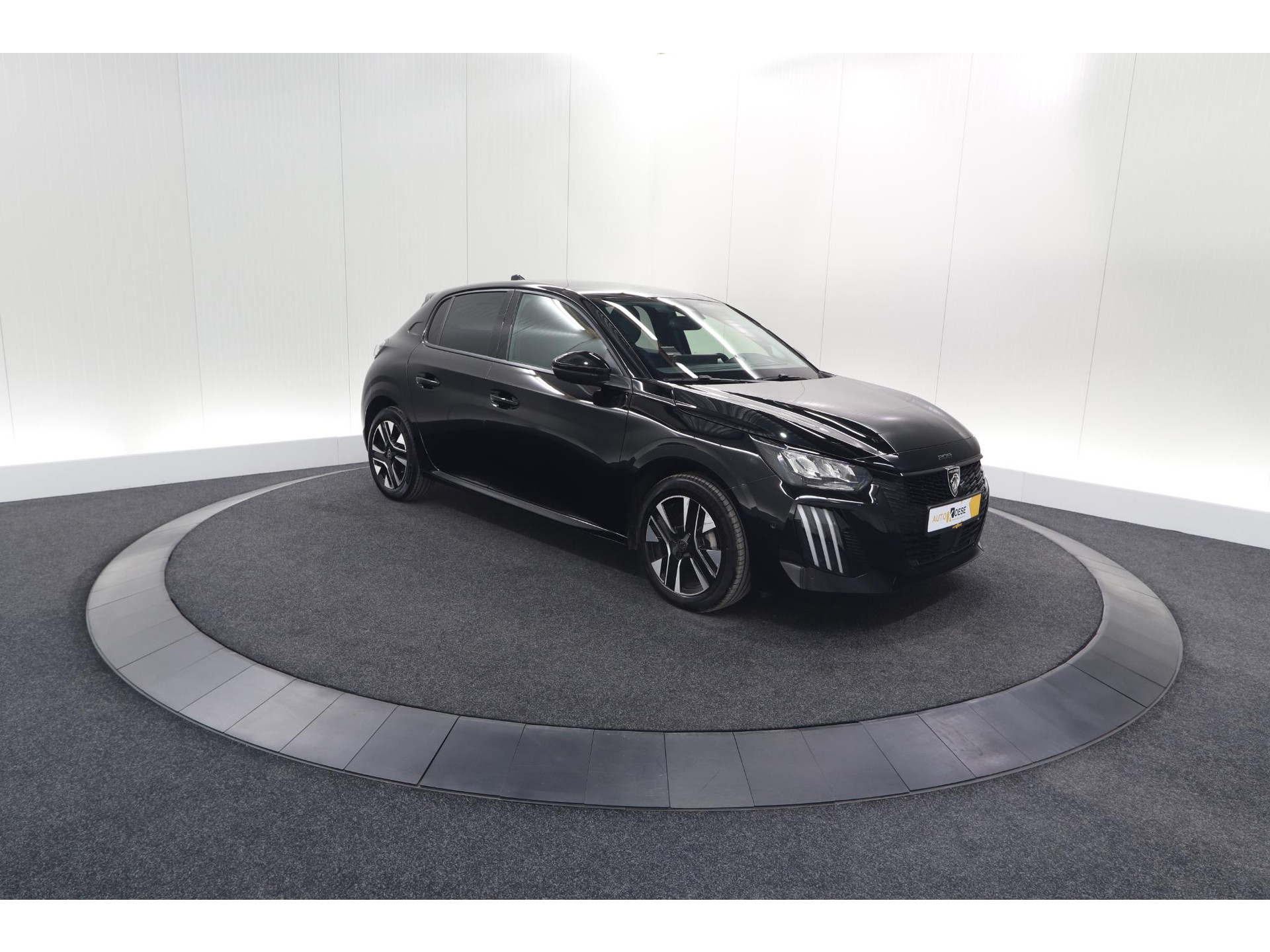 Peugeot 208 PureTech 100 Allure | 360 Camera | Adaptieve Cruise Control | Dodehoekdetectie | Navigatie