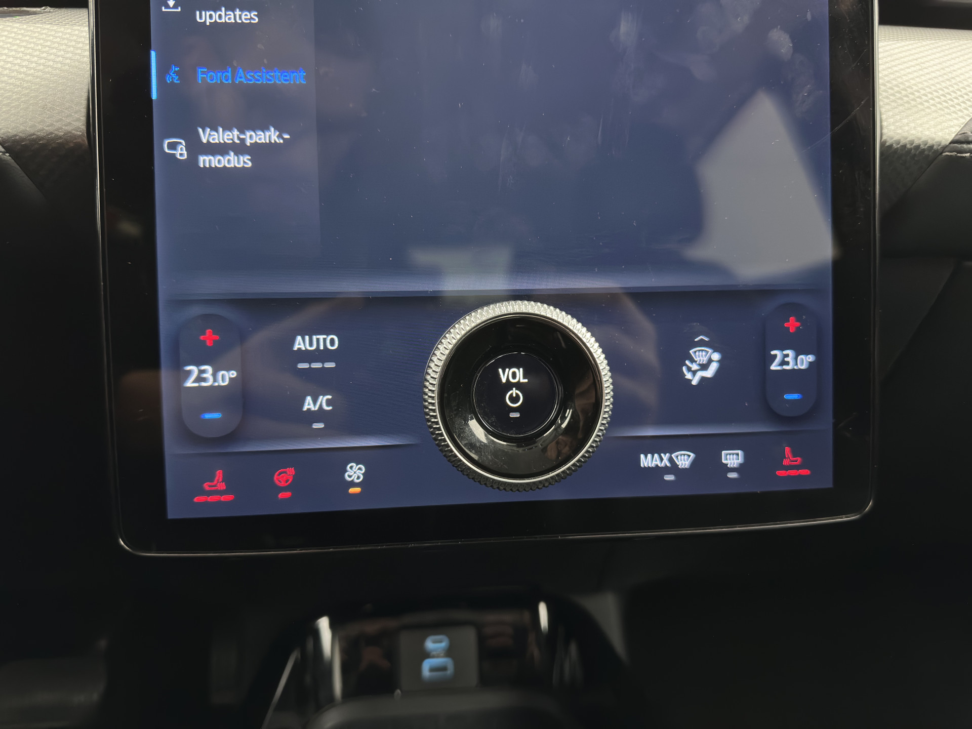 Ford Mustang Mach-E RWD 75 kWh (3-Fase) (INCL-BTW) Aut. *LEATHER | FULL-LED | DAB | DIGI-COCKPIT | KEYLESS | NAVI-FULLMAP | CARPLAY | HEATED-COMFORTSEATS | TOPVIEW | ADAPTIVE-CRUISE | PRIVACY-GLASS | 18'' ALU*