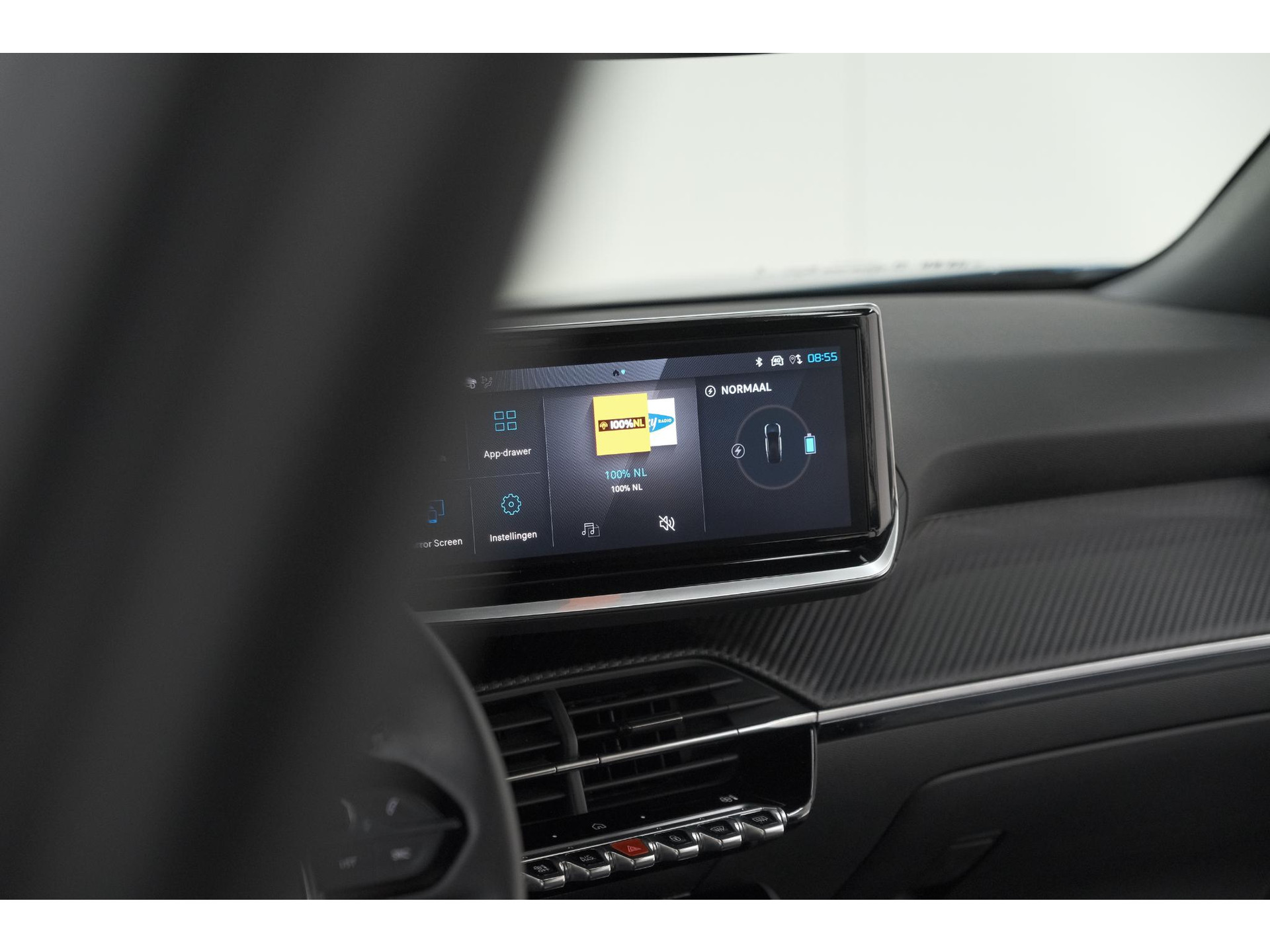 Peugeot e-2008 EV Allure Avantage 54 kWh | 11 KW Laadfunctie | Parkeersensoren | Apple Carplay