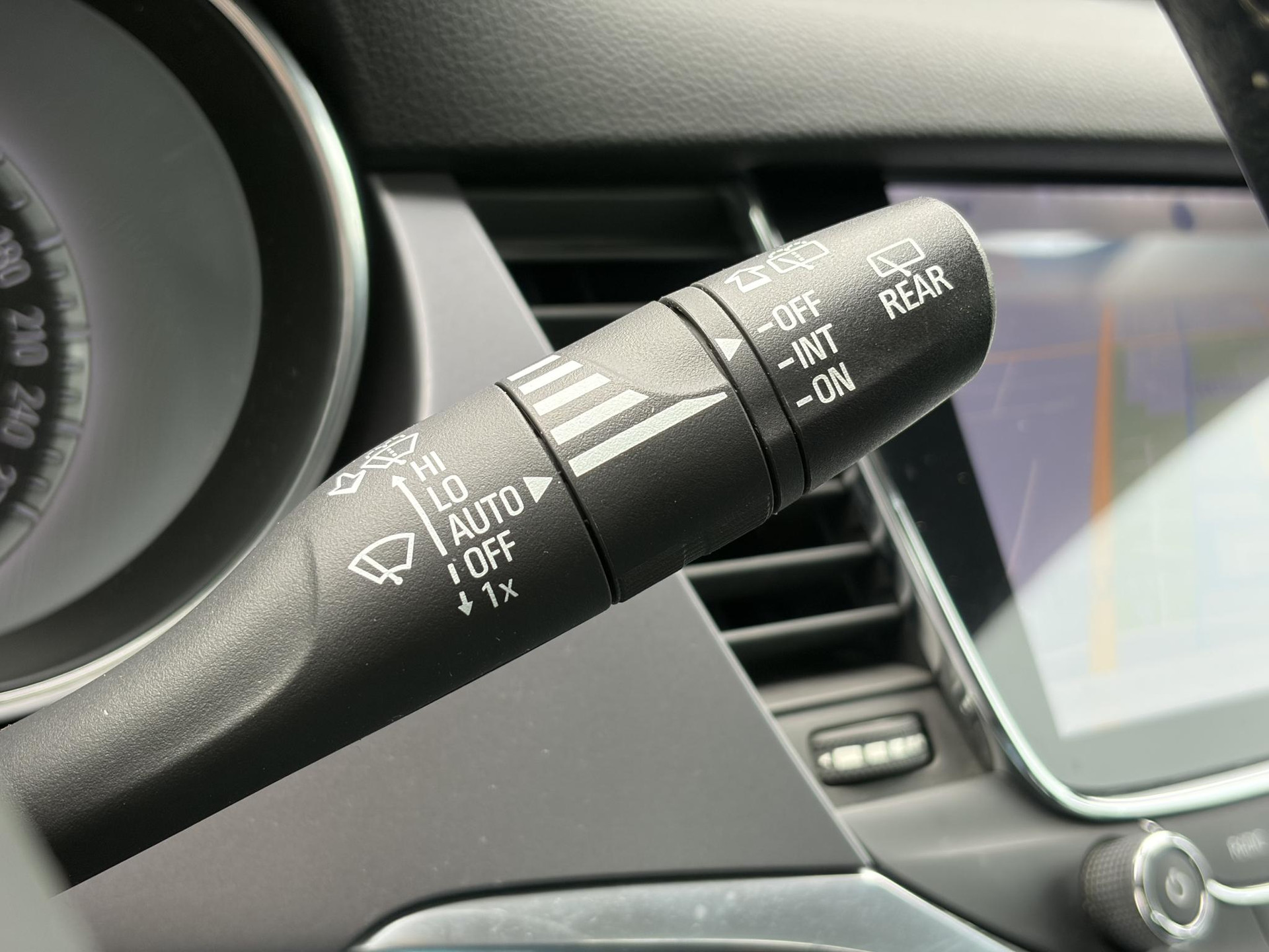 Opel Astra Sports Tourer 1.4 Business+ ✓1e Eigenaar✓Trekhaak✓150pk✓Carplay✓Navi✓Airco✓Cruise✓Pdc V+A✓6 Bak✓Lm velgen✓N.A.P,Apk tot 10-2027