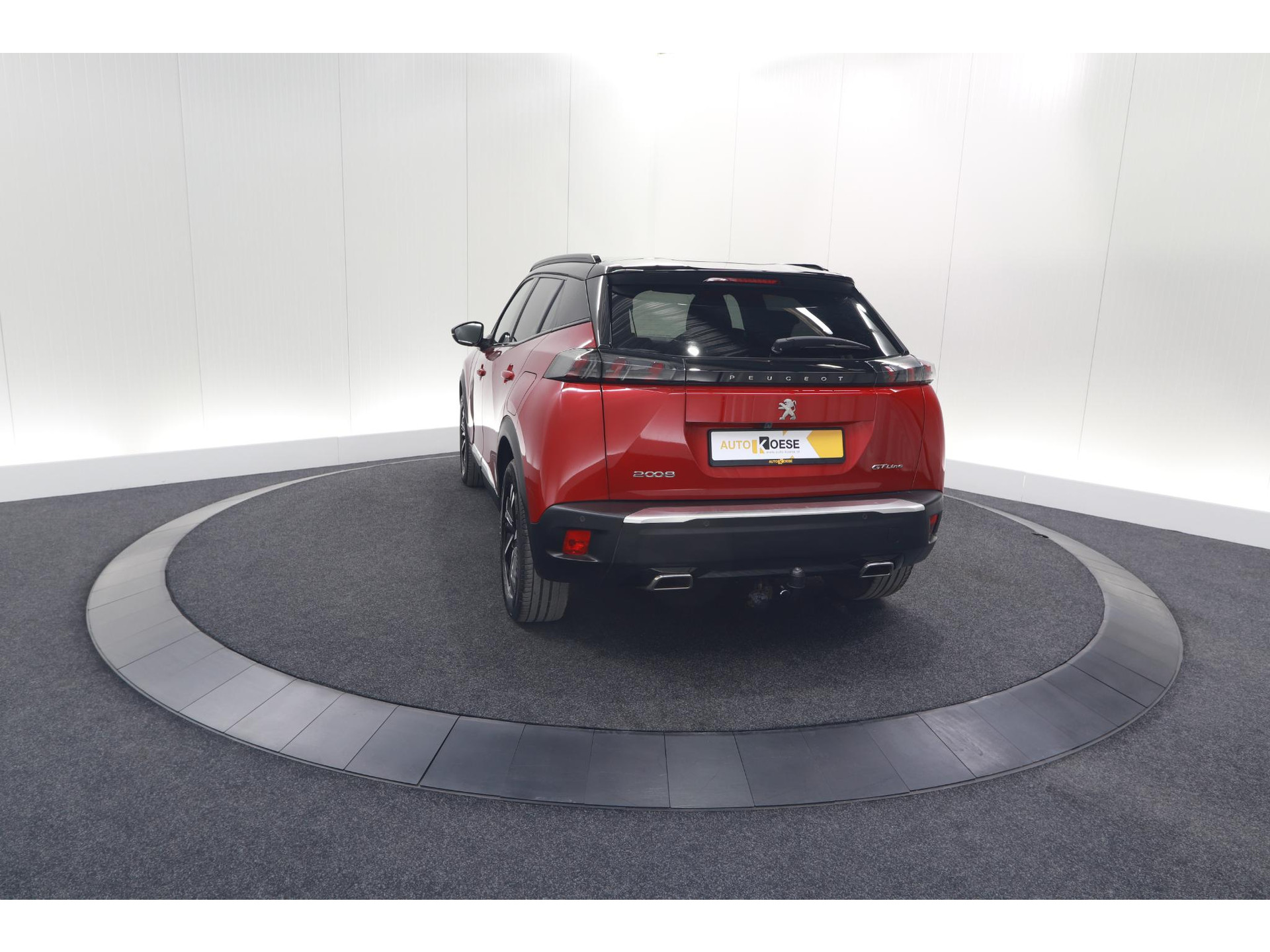 Peugeot 2008 PureTech 130 GT-Line | Trekhaak | Camera | Apple Carplay | Parkeersensoren