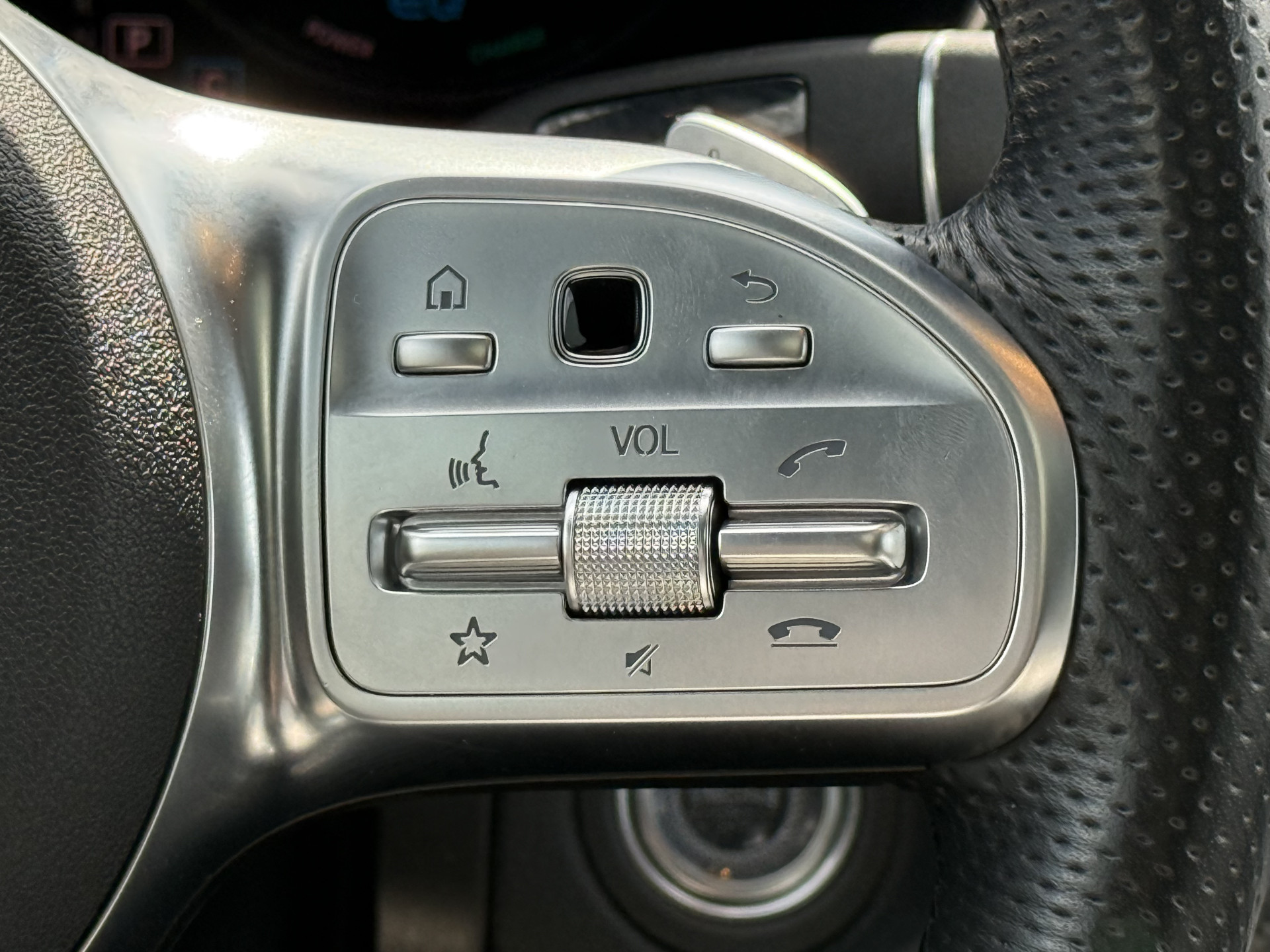 Mercedes-Benz GLC-klasse 200 Premium Plus | 2E EIGENAAR | 3/6/12 MND GARANTIE  | LED | BURMESTER | AMG | PANODAK | NAVI | CARPLAY | PARFUM | LEDER |