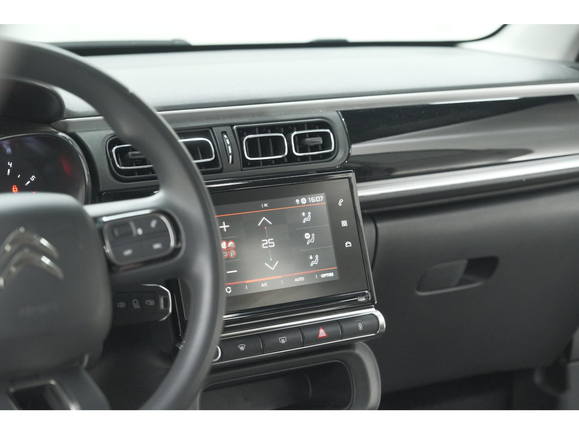 Citroen C3 PureTech 110 EAT6 C-Series | Apple Carplay | Parkeersensoren | Climate Control