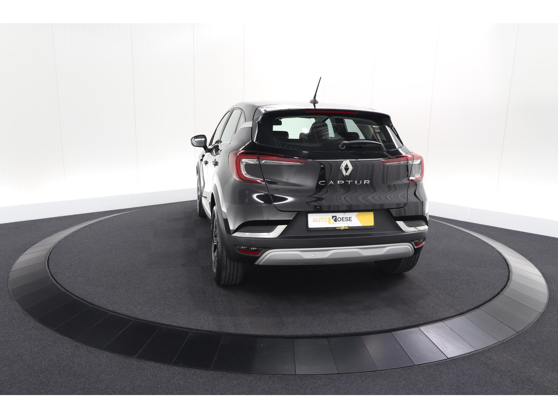 Renault Captur Mild Hybrid 140 EDC Intens | Camera | Navigatie | Parkeersensoren | Stoelverwarming