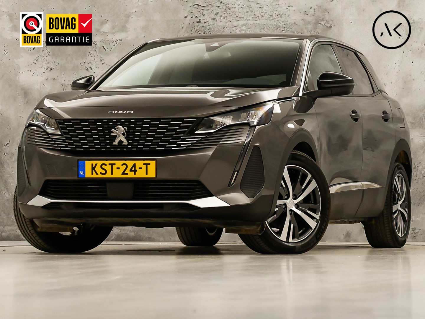 Peugeot 3008 1.6 HYbrid 225 Allure Sport 225Pk Automaat (APPLE CARPLAY, GROOT NAVI, 360 CAMERA, GETINT GLAS, SPORTSTOELEN, LEDER, ZWART HEMEL, LANE ASSIST, NIEUWSTAAT)
