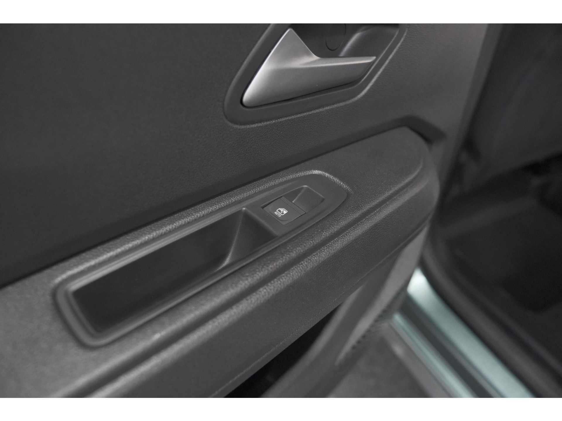 Dacia Duster Mild Hybrid 130 Extreme | Camera | Apple Carplay | Parkeersensoren | Stuurwielverwarming