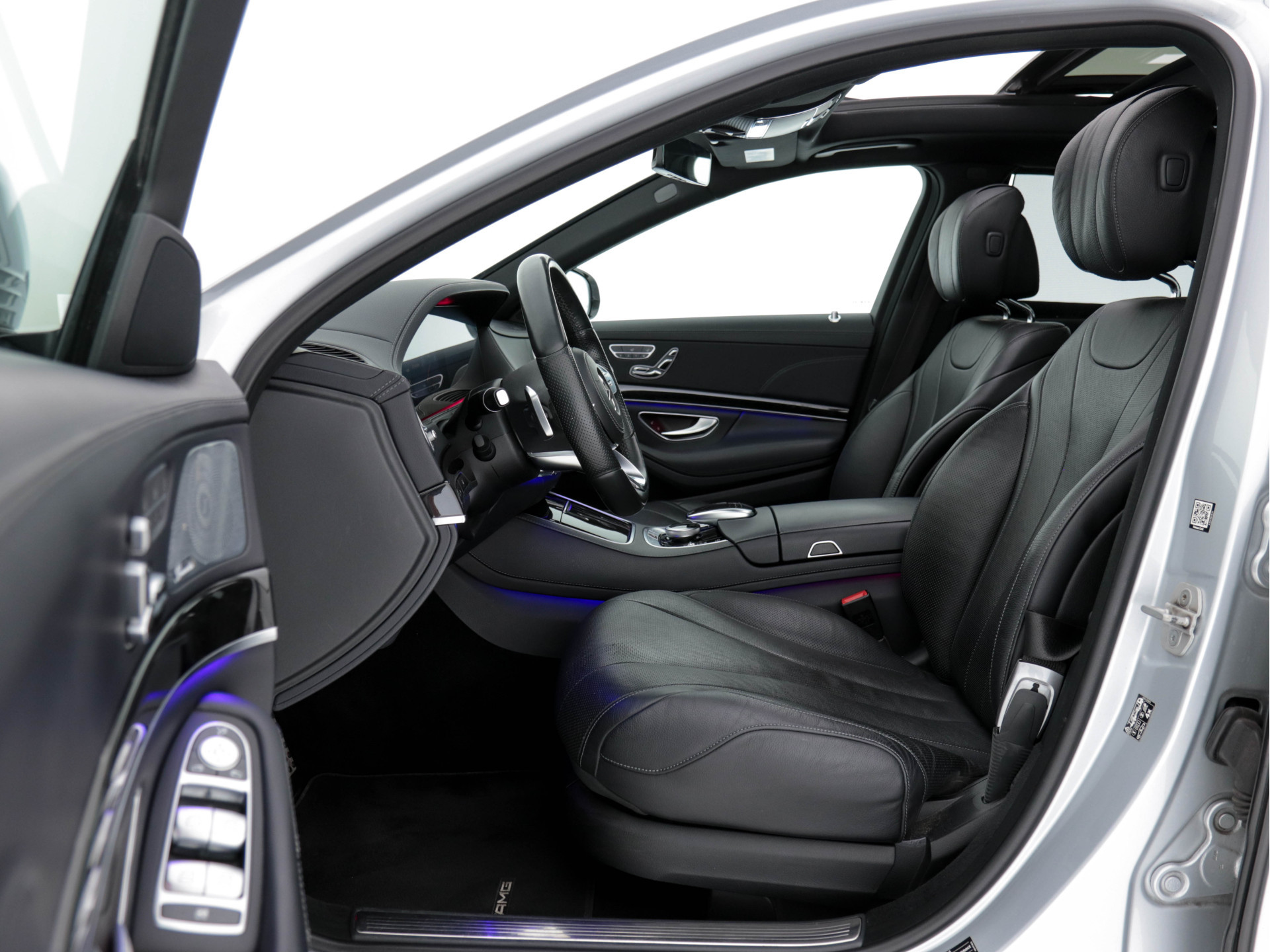 Mercedes-Benz S-klasse 400d 4-Matic Lang Aut. *PANO | DISTRONIC | BURMESTER-AUDIO | TOP-VIEW | KEYLESS | BLIND-SPOT | AIRMATIC | FULL-LEATHER  | FULL-LED |  MEMORY-PACK  | WIDE-SCREEN-DIGI-COCKPIT | AMBIENT-LIGHTNING |  HEATED/VENTI